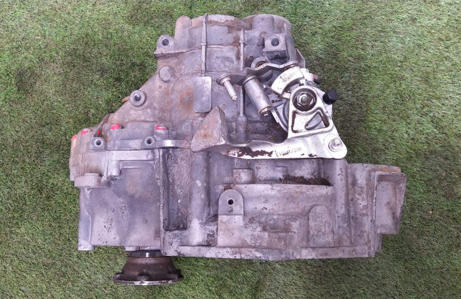 VOLKSWAGEN Passat Variant 1 generation (2010-2024) Gearbox HDV,04016P02 22879998