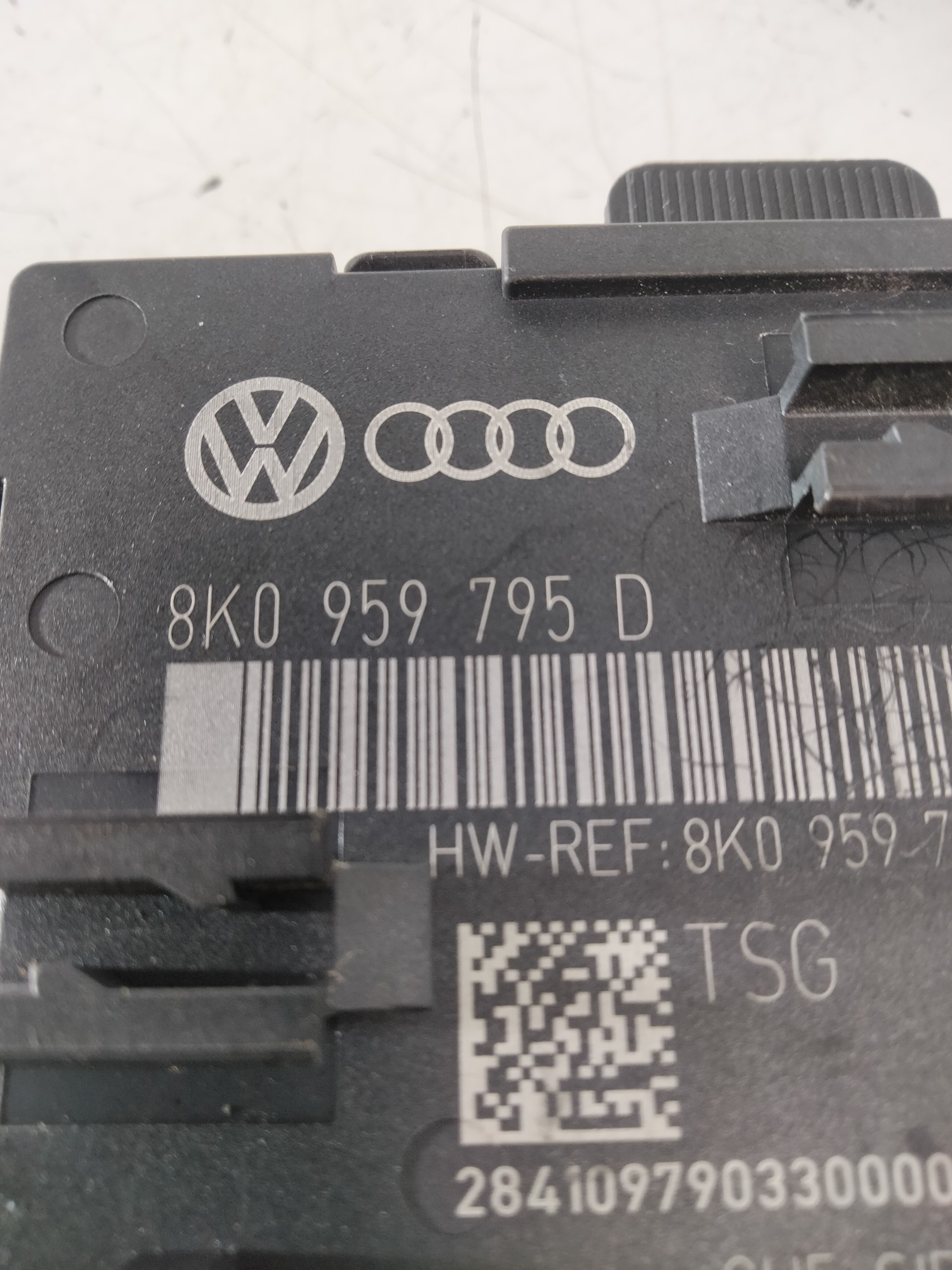 AUDI A6 C6/4F (2004-2011) Other Control Units 8K0959795D,8K0959795D 18965233