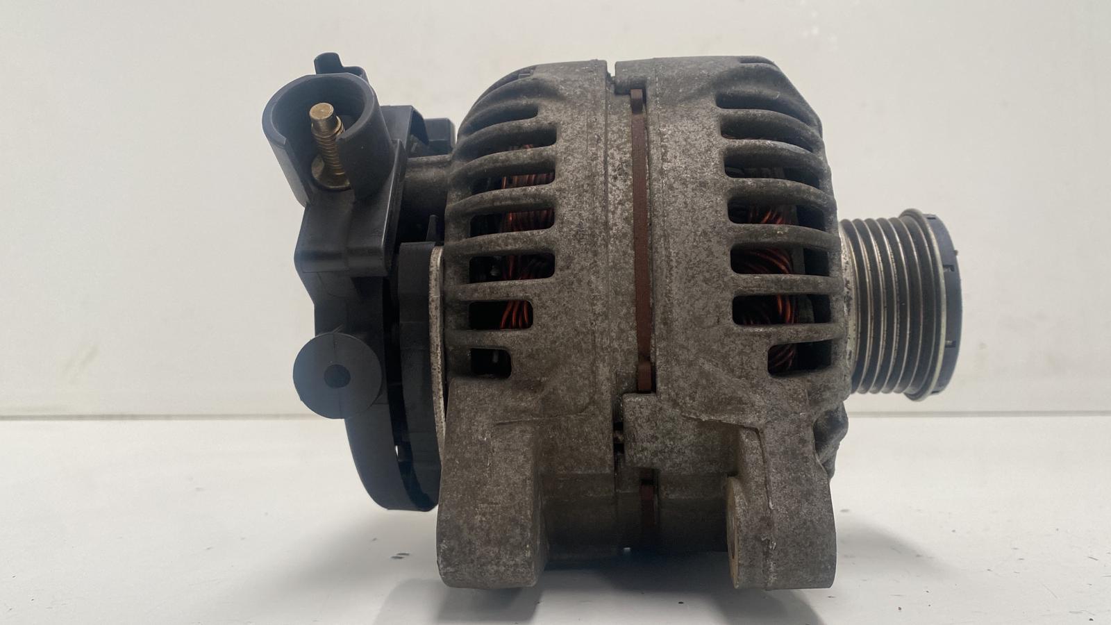 CITROËN C4 1 generation (2004-2011) Alternator 0124525035, 9646321880 18863059