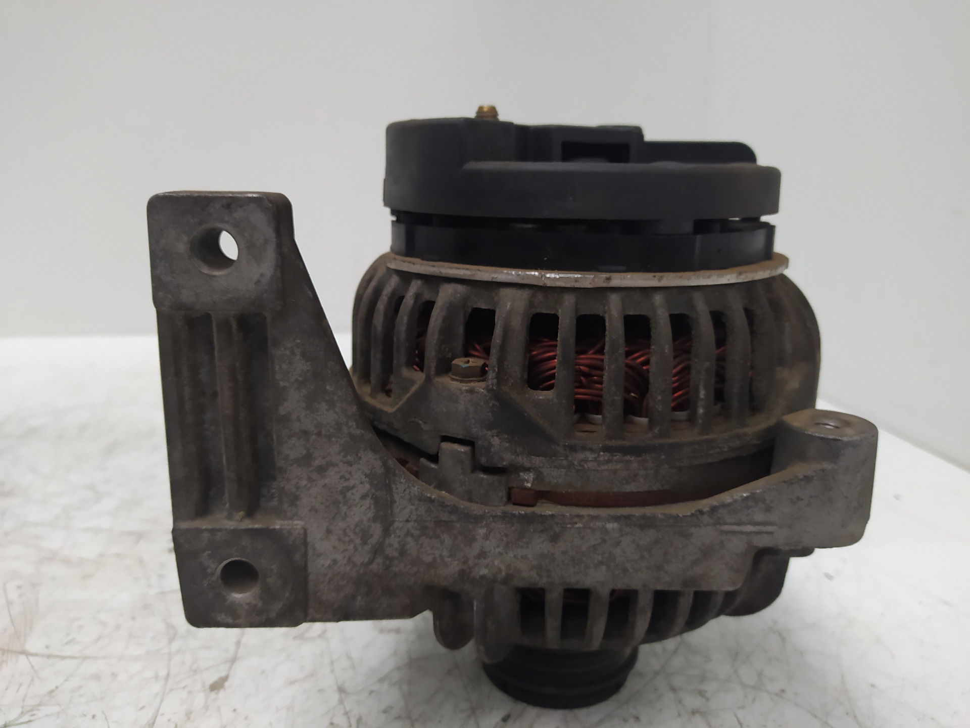 LEXUS S60 1 generation (2000-2009) Alternator 0124525039,8676496 18825156