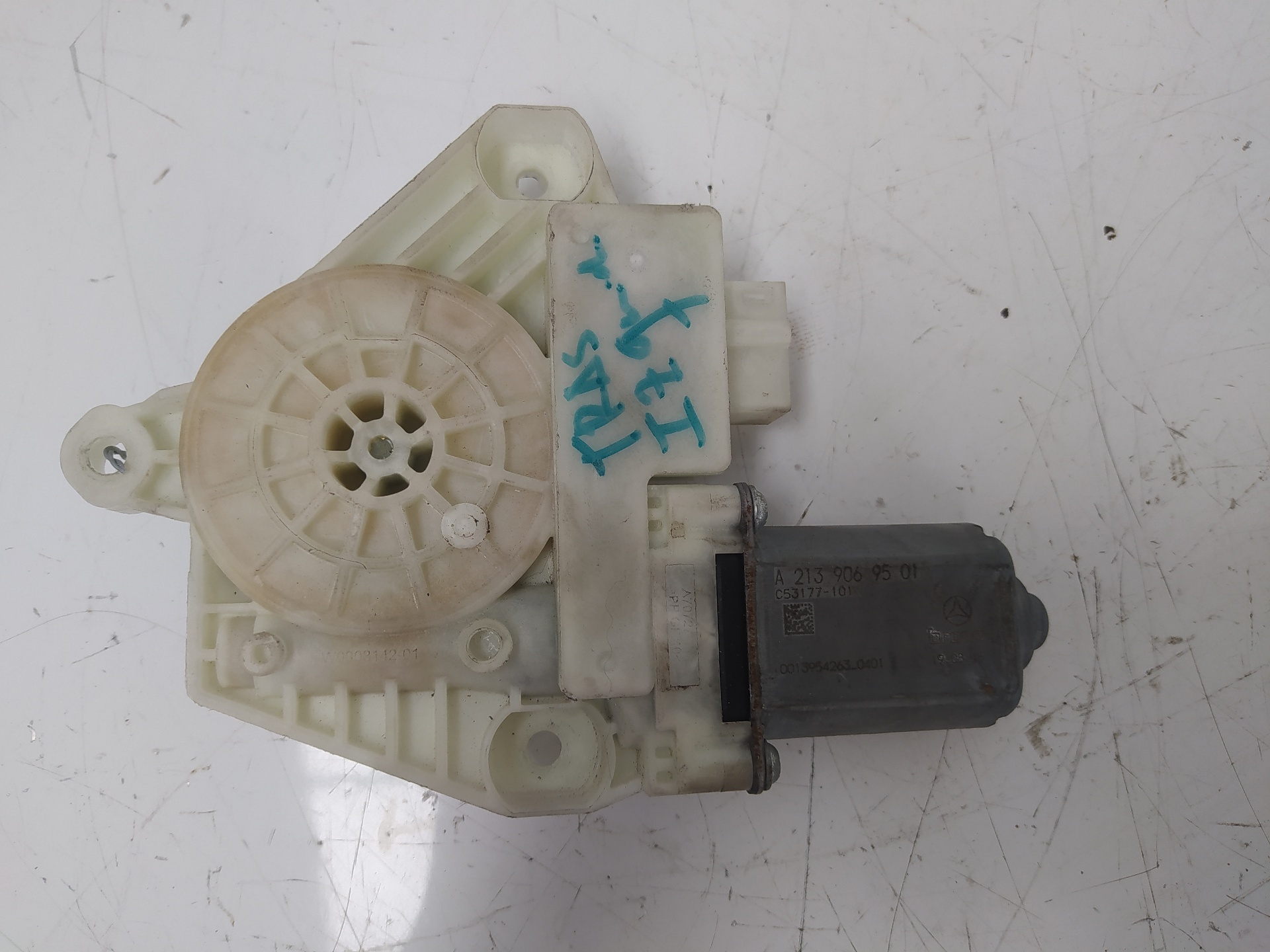 MERCEDES-BENZ M-Class W164 (2005-2011) Rear Left Door Window Control Motor A2139069501 18874124