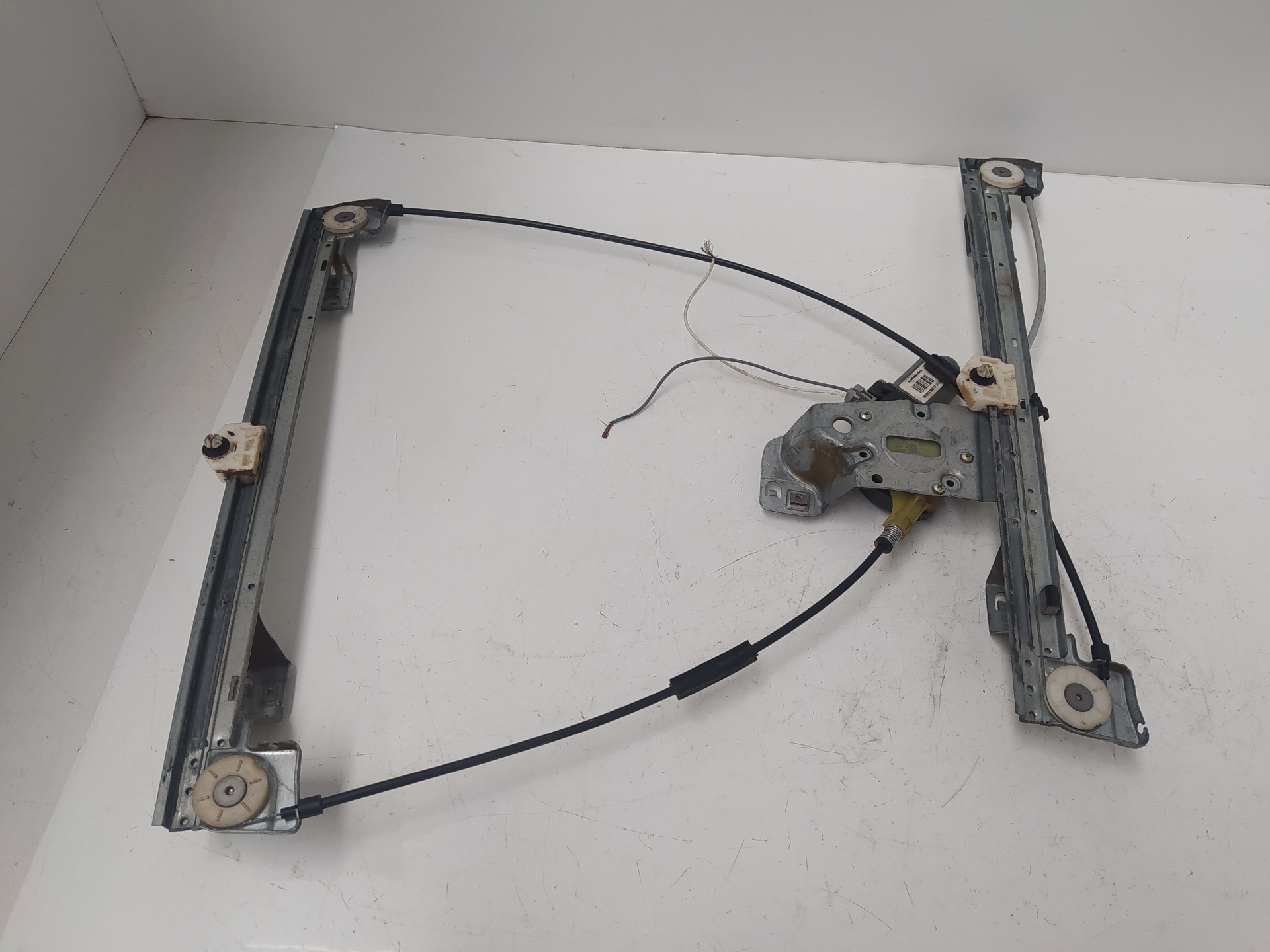 CHEVROLET Kangoo 2 generation (2007-2021) Front Left Door Window Regulator 402087A 18850095