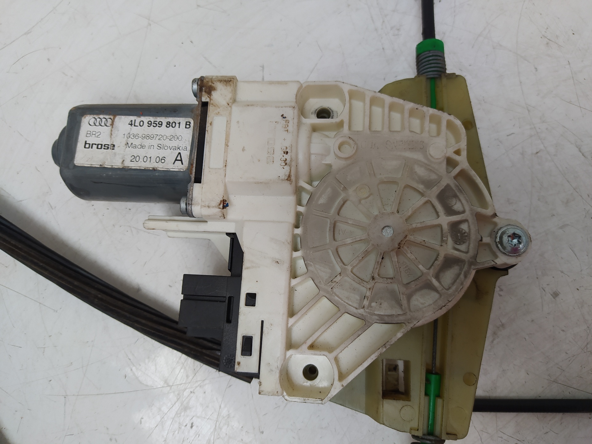 AUDI Q7 4L (2005-2015) Front Left Door Window Regulator 4L0837461A 18815952