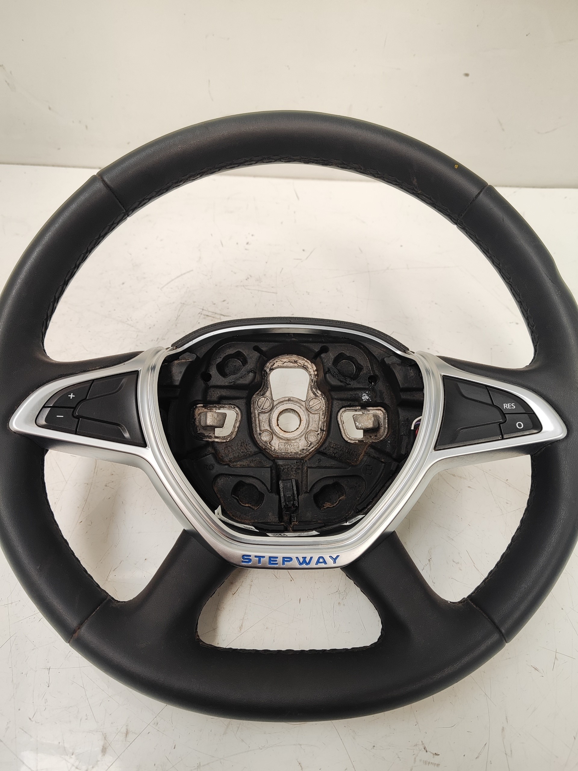 DACIA Sandero 2 generation (2013-2020) Волан 484007478R 25089210