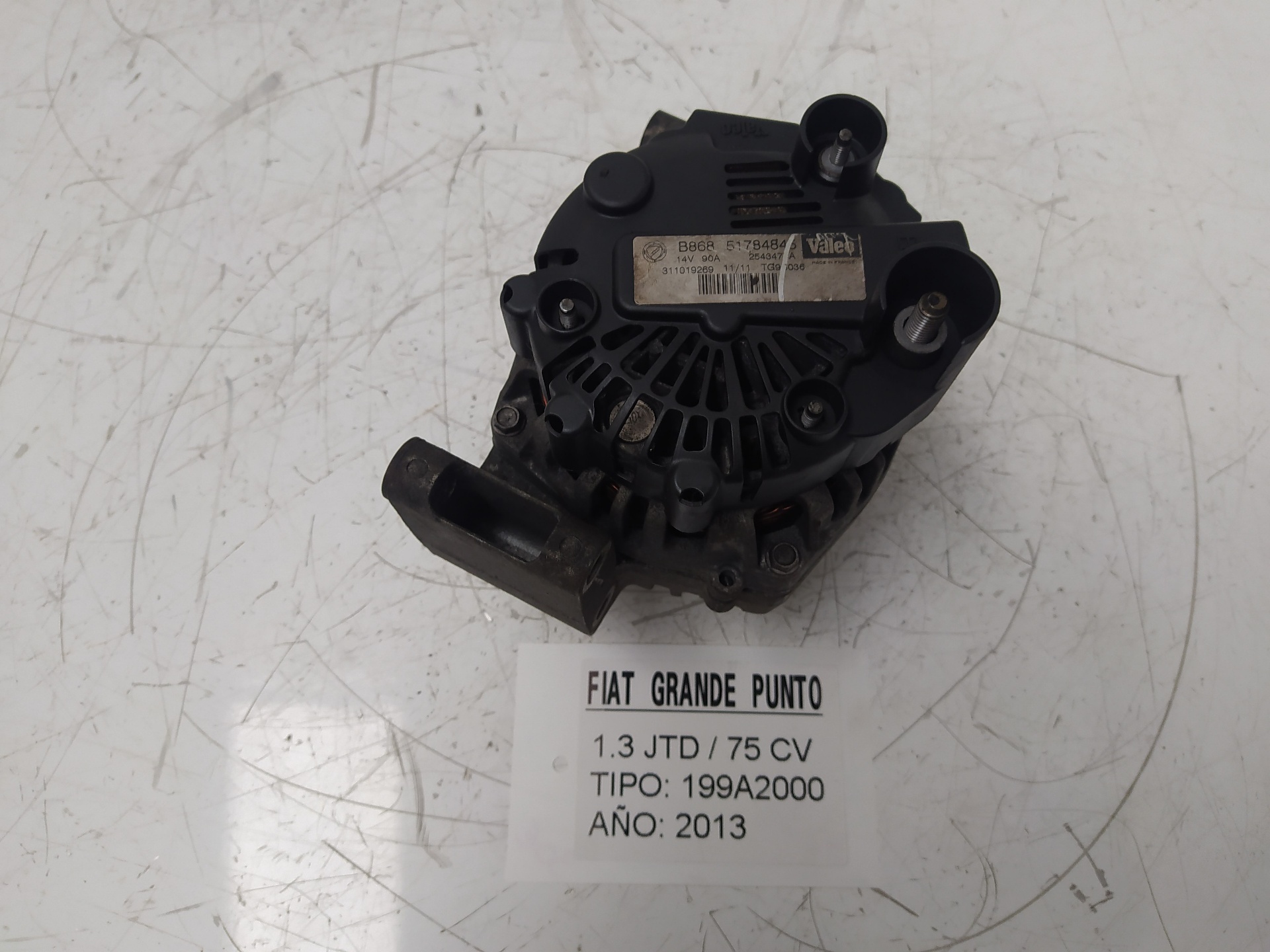 FIAT Grande Punto 1 generation (2006-2008) Alternator 51784845,311019269,VALEO 21673543