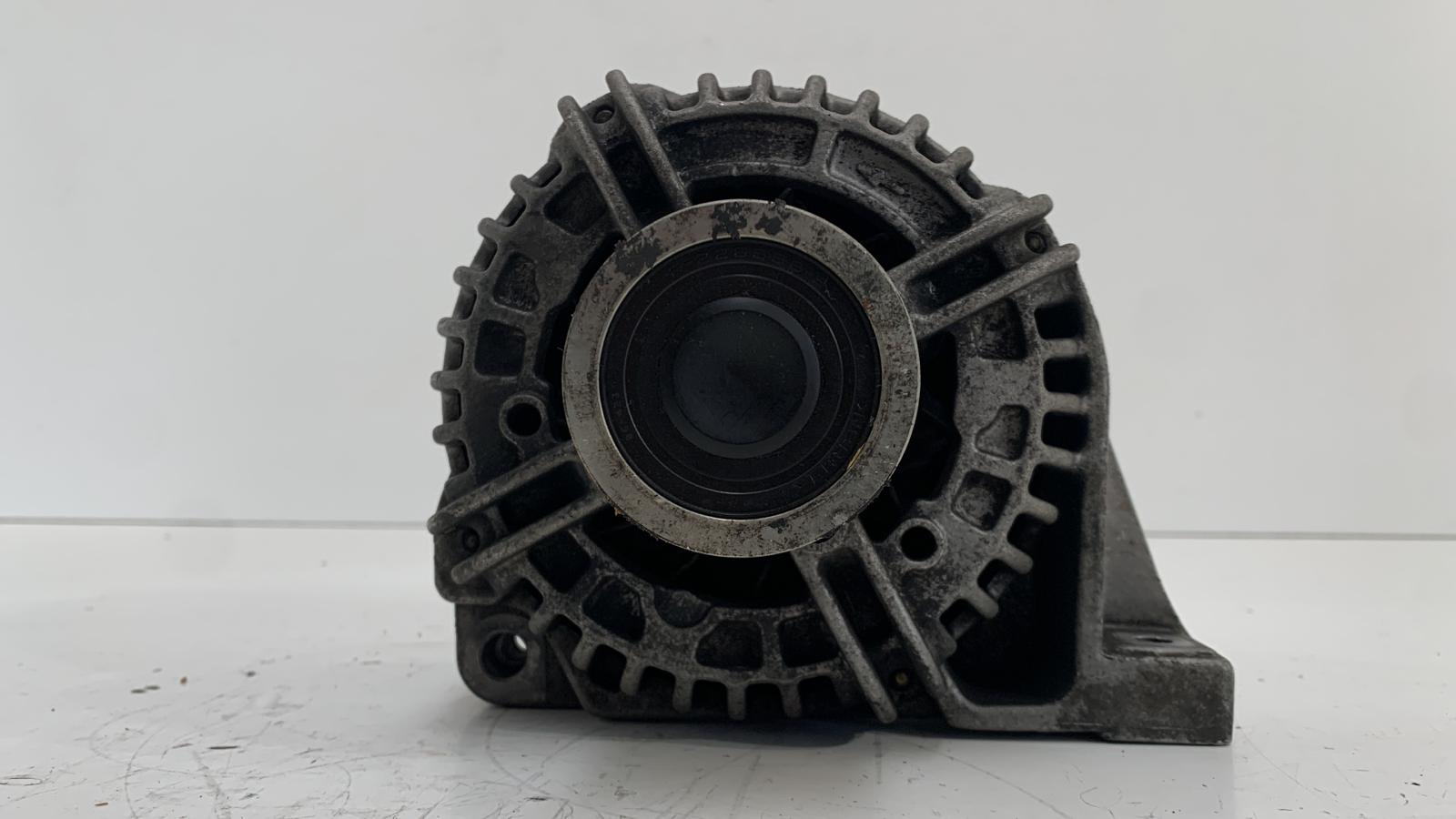 VOLVO XC70 2 generation (2000-2007) Alternator 0124525029,8676498 18826058