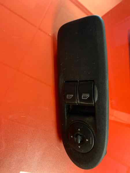 FORD C-Max 1 generation (2003-2010) Front Left Door Window Switch 03168080 22877844