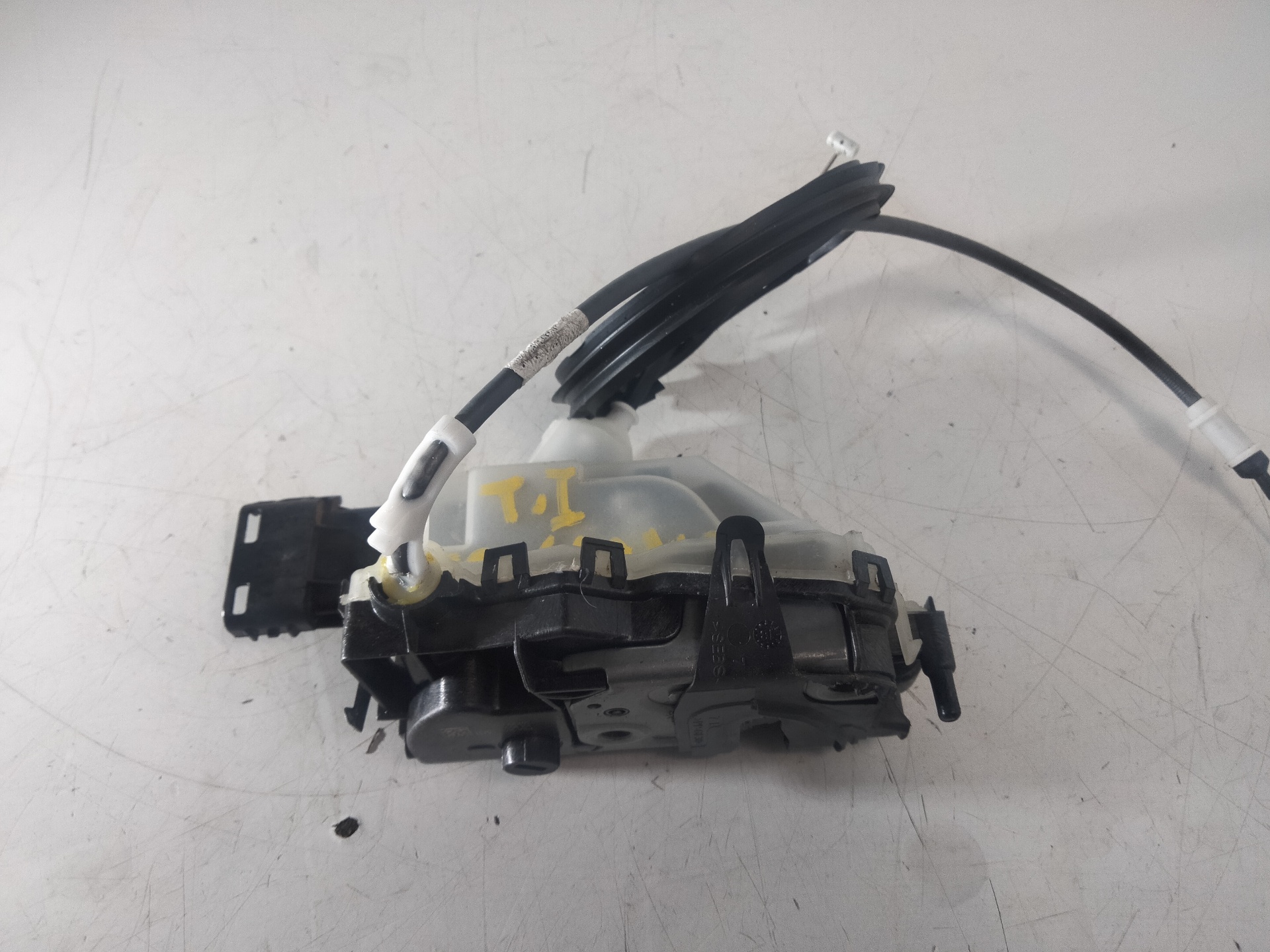 OPEL Rear Left Door Lock A048069 18954935