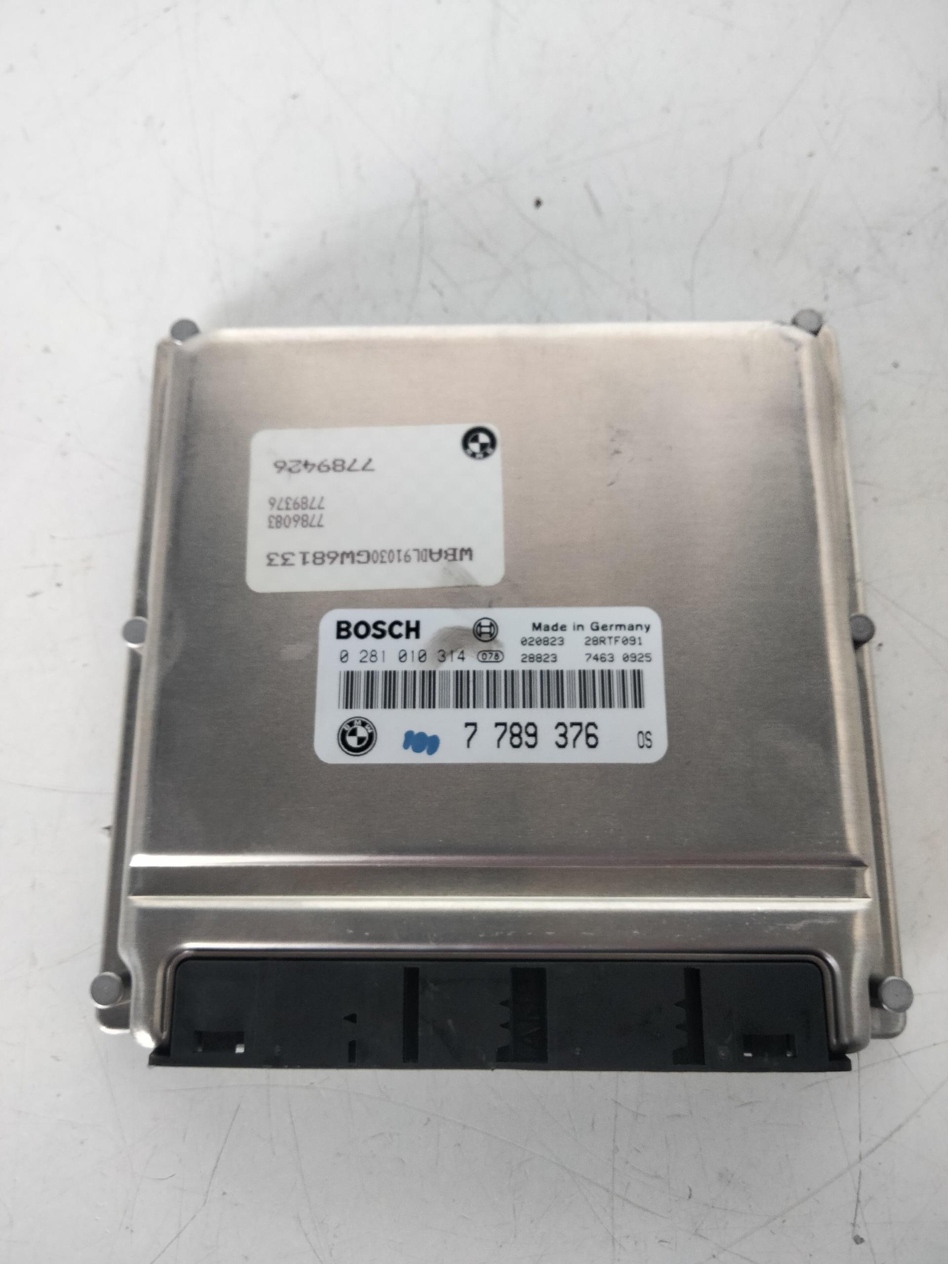 AUDI 5 Series E39 (1995-2004) Moottorin ohjausyksikkö ECU 7789376,0281010314 18954001