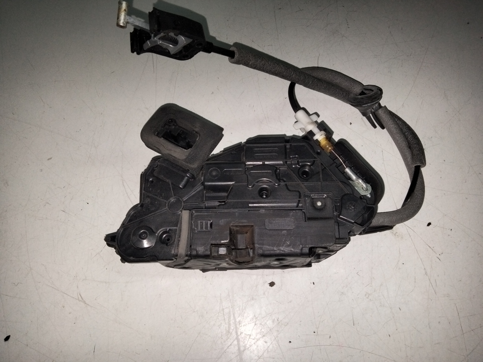 SEAT Ateca 1 generation (2016-2024) Front Left Door Lock B5A5TB837015A 18949649