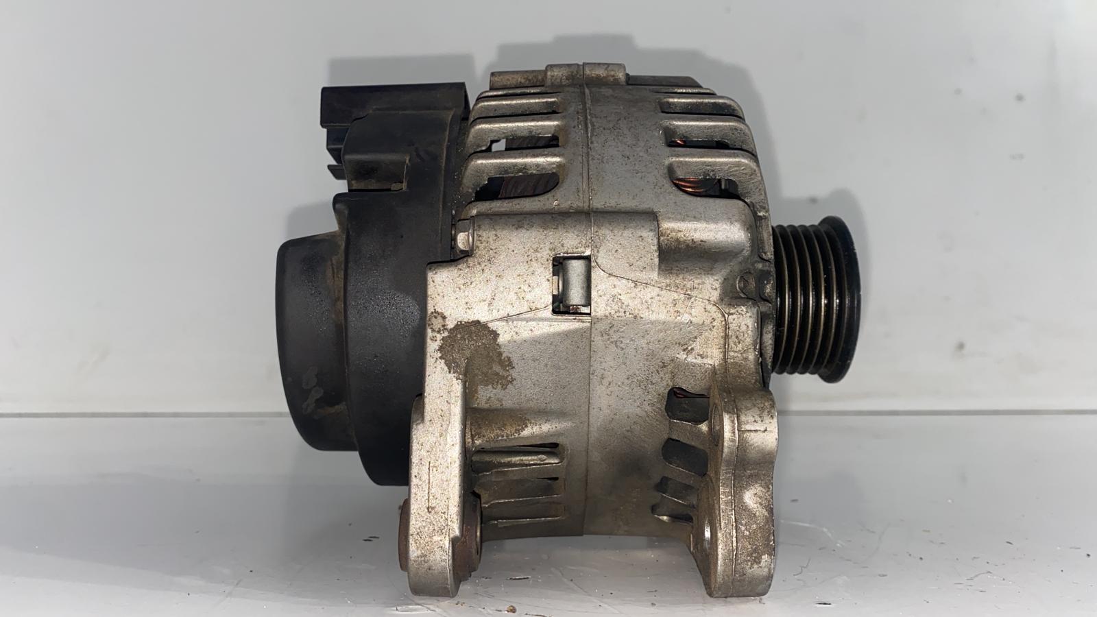 SKODA Fabia 6Y (1999-2007) Ģenerators SG9B057,03D903025J,VALEO 18831159