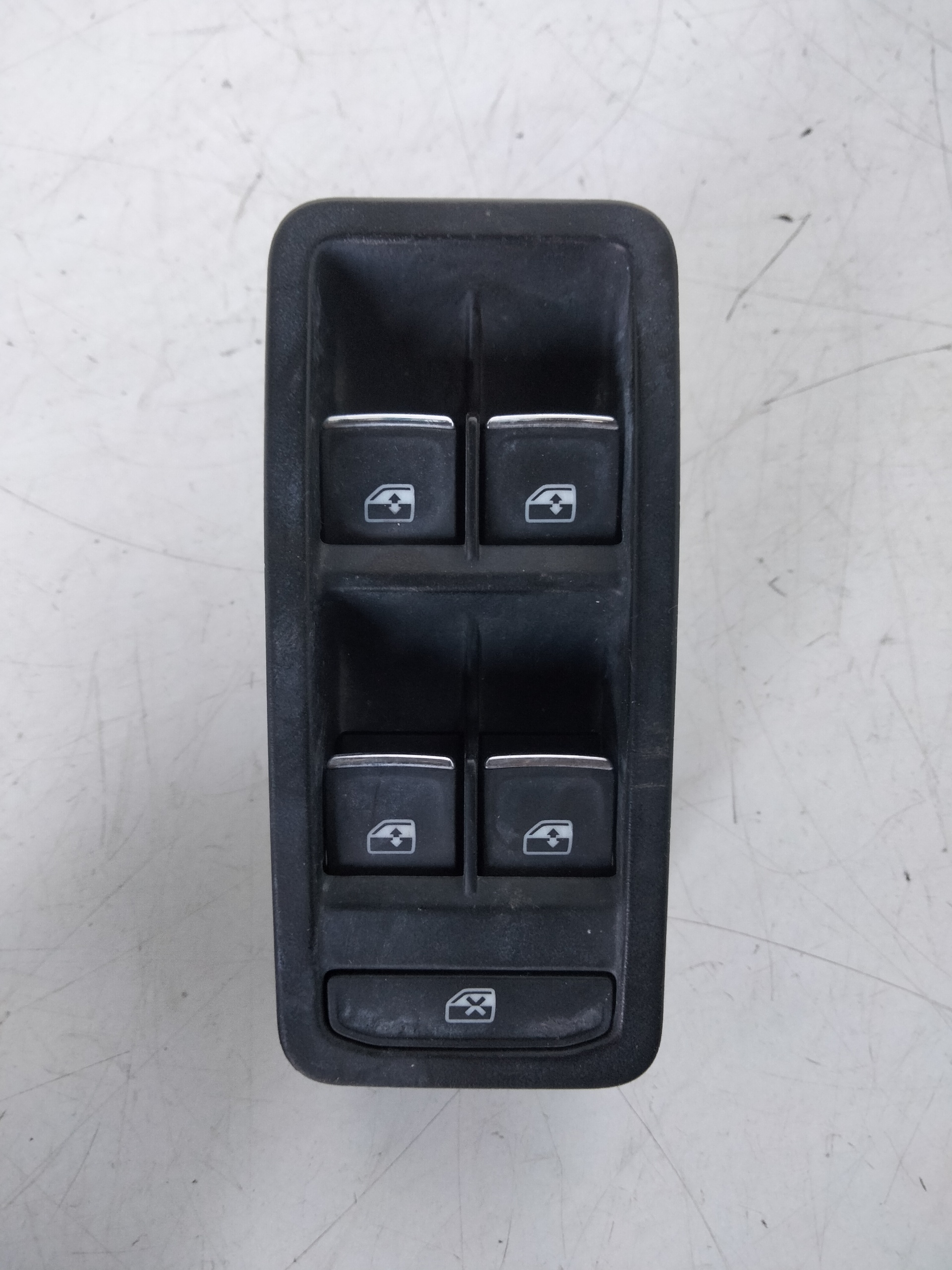 SEAT Ateca 1 generation (2016-2024) Front Left Door Window Switch 5G0959857G 18963305