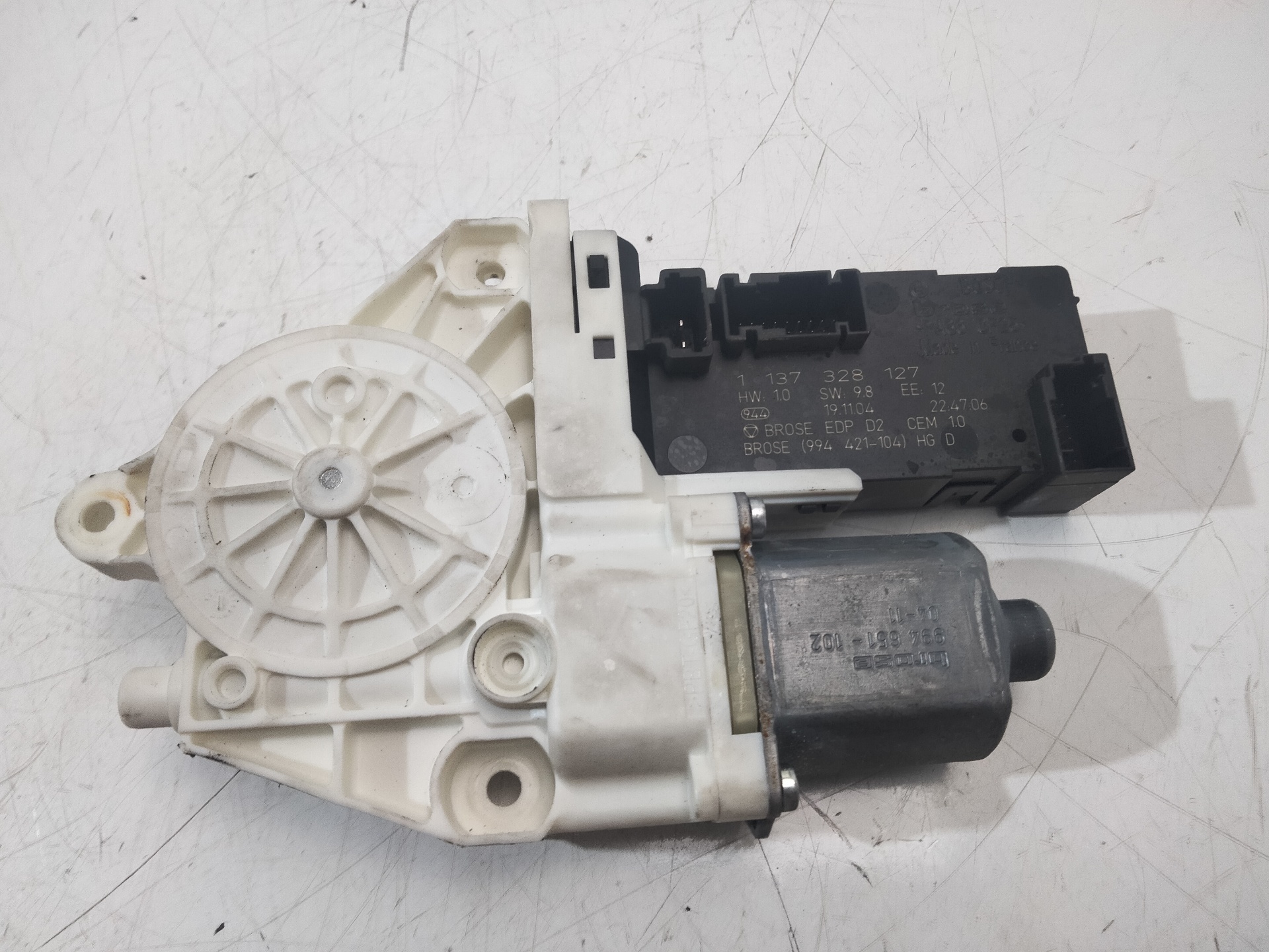 PEUGEOT 407 1 generation (2004-2010) Front Right Door Window Control Motor 1137328127, 0130822201 18974469