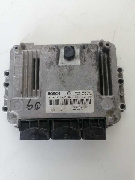 RENAULT Trafic 2 generation (2001-2015) Engine Control Unit ECU 0281017065,8200935115 22878121