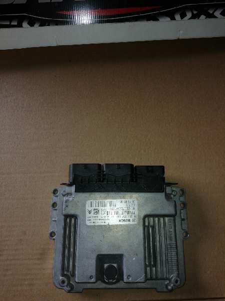 CITROËN C1 1 generation (2005-2016) Motorkontrolenhed ECU 9807886180,0281030545 18925657