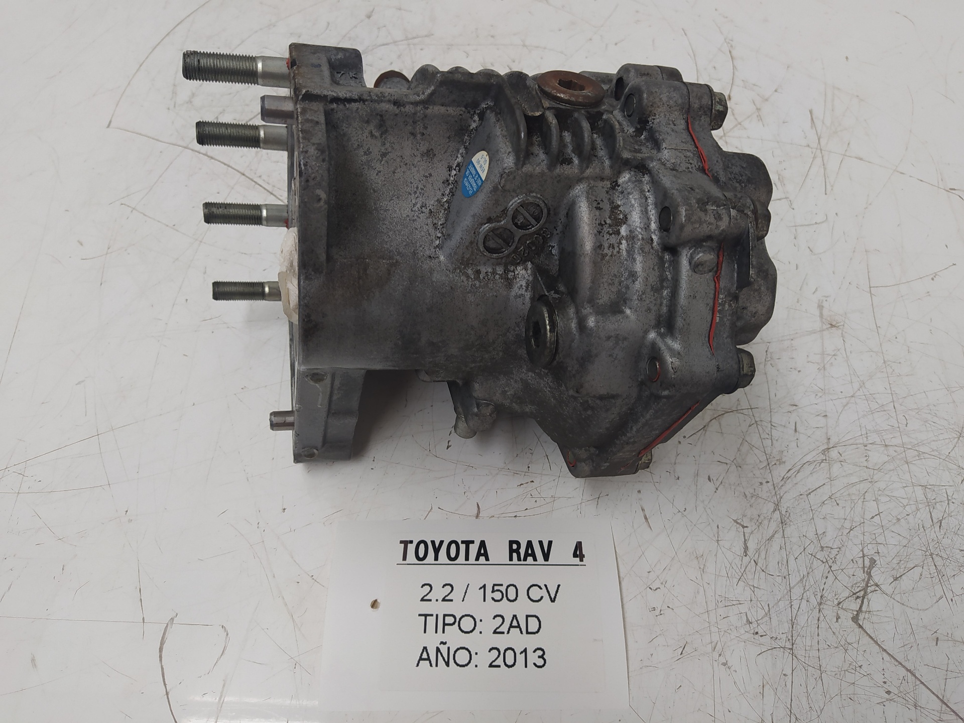 TOYOTA RAV4 2 generation (XA20) (2000-2006) Front Transfer Case W82 22880278