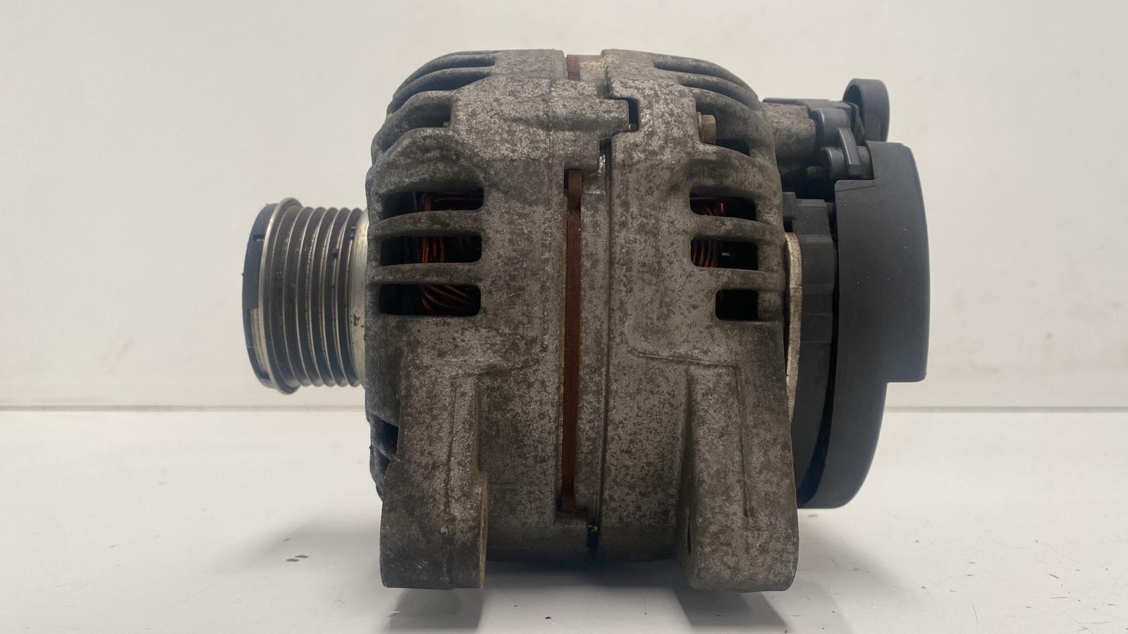 CITROËN C4 1 generation (2004-2011) Alternator 0124525035, 9646321880 18863059