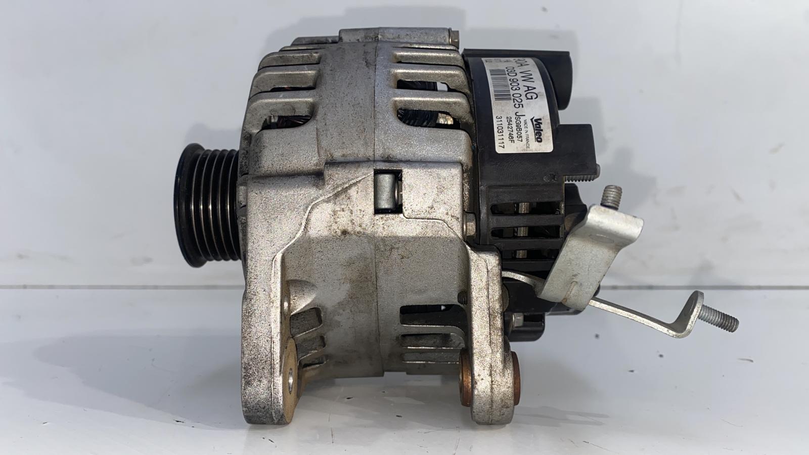 SEAT Cordoba 2 generation (1999-2009) Alternator 03D903025J, 311031117, VALEO 18875267