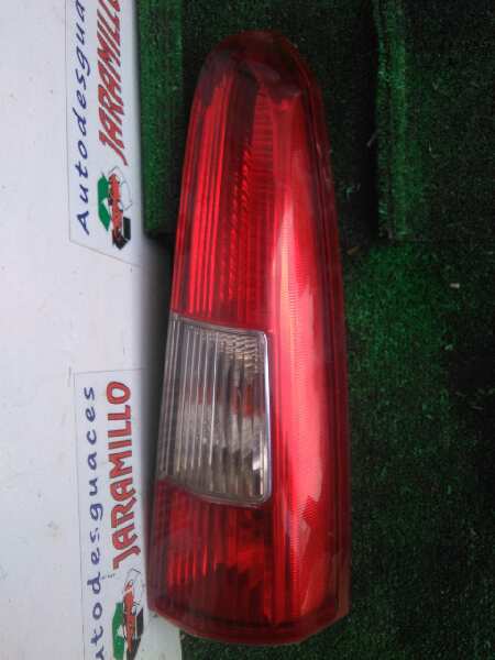 VOLVO XC70 2 generation (2000-2007) Rear Right Taillight Lamp 9154494 18850776