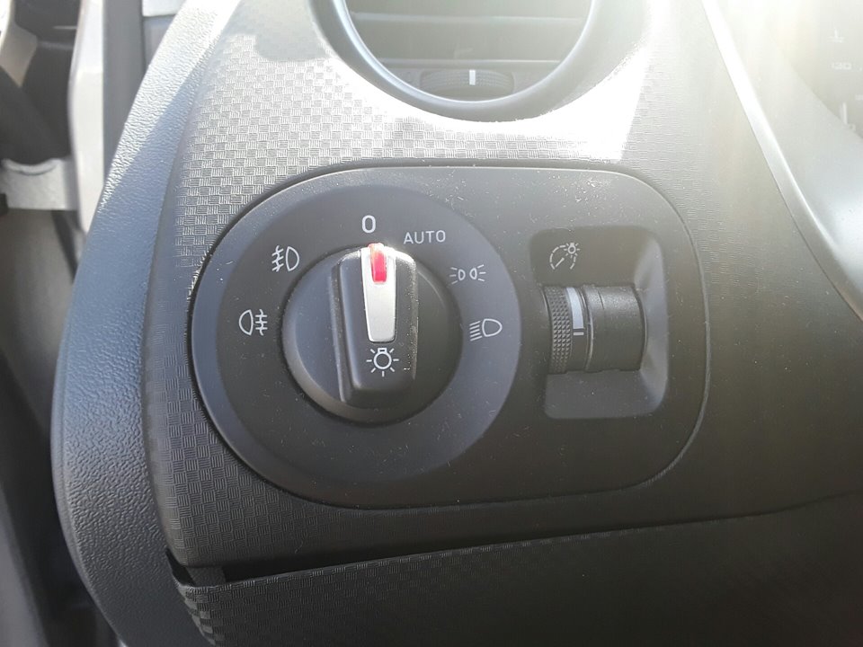 SEAT Toledo 3 generation (2004-2010) Headlight Switch Control Unit 24552666