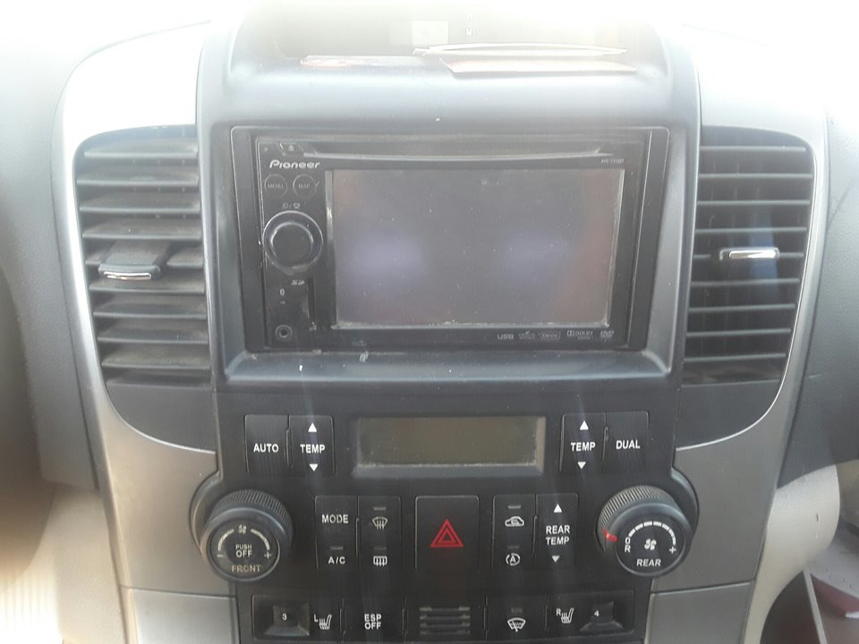 KIA Carnival 2 generation (2006-2010) Music Player With GPS 24453183