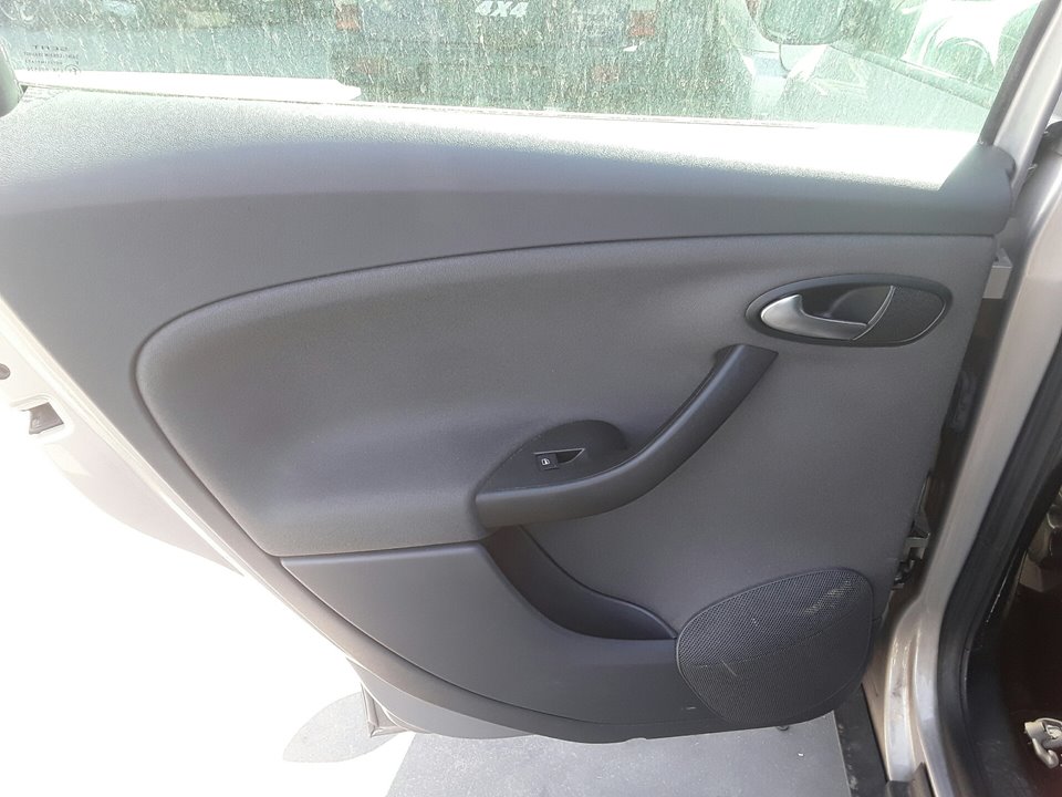 SEAT Toledo 3 generation (2004-2010) Galinių kairių durų stiklo pakelėjas 24552610
