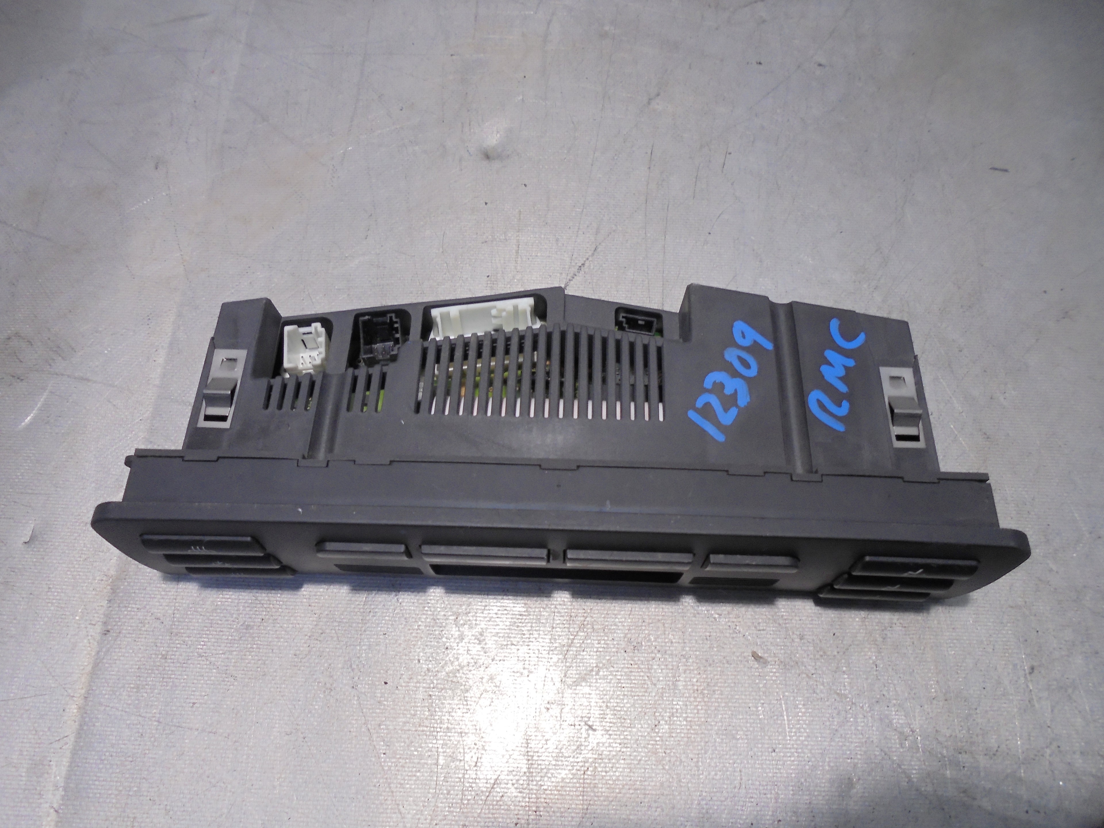 BMW 3 Series E46 (1997-2006) Climate  Control Unit 64116902440 25045570