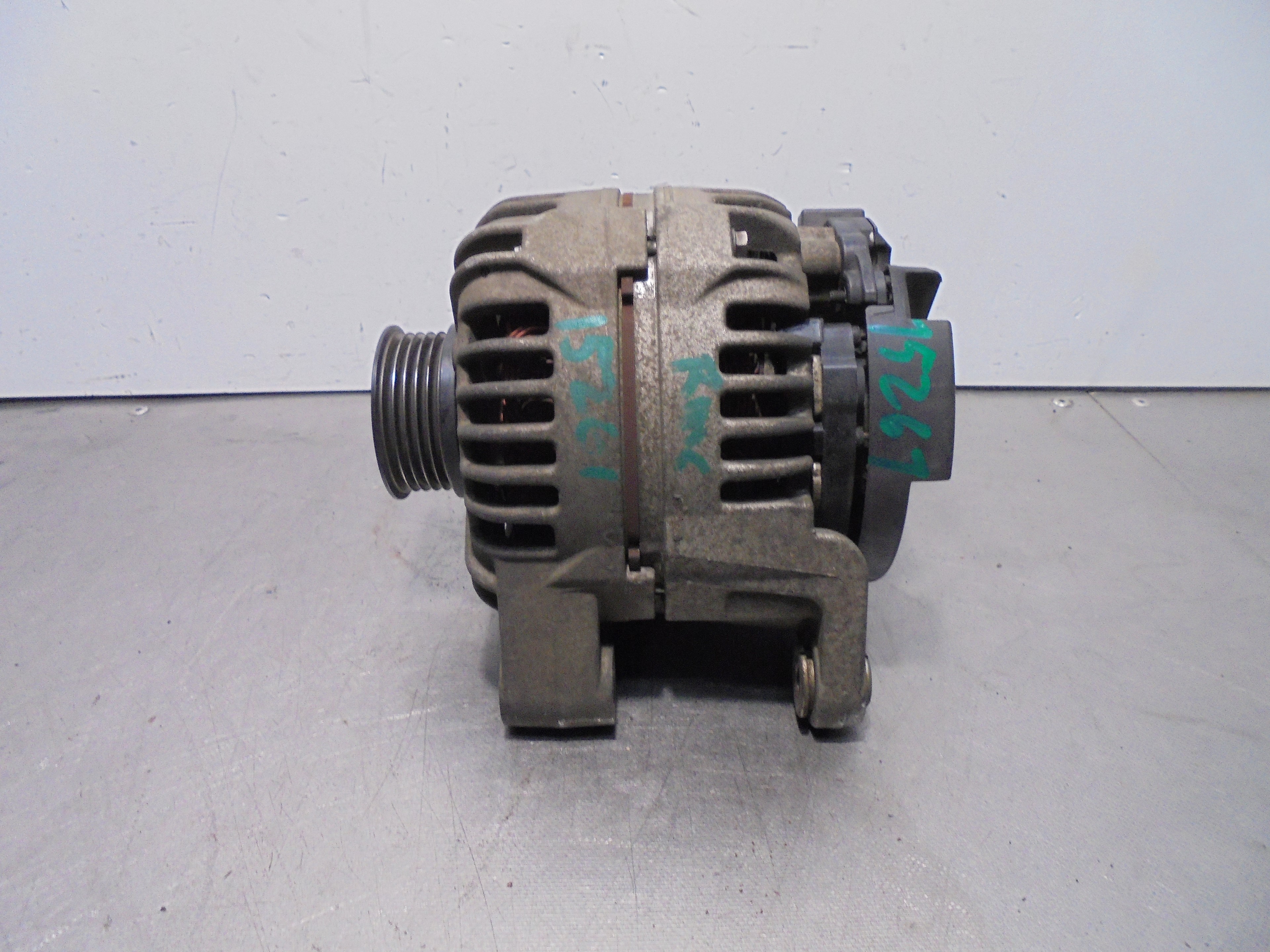 BENTLEY Astra J (2009-2020) Alternator 55556069 23321004