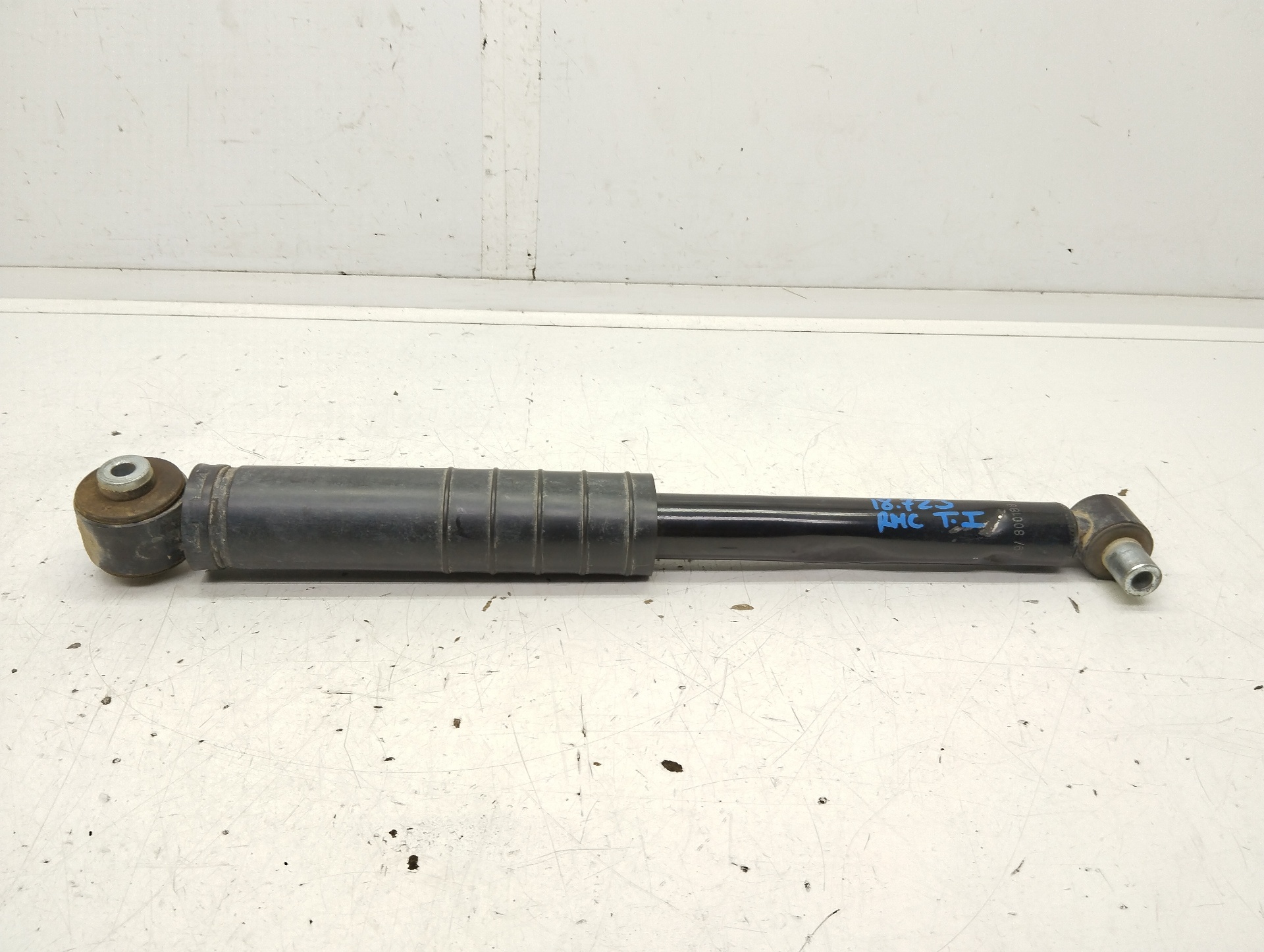 RENAULT Laguna 2 generation (2001-2007) Rear Left Shock Absorber 8001884 25913138