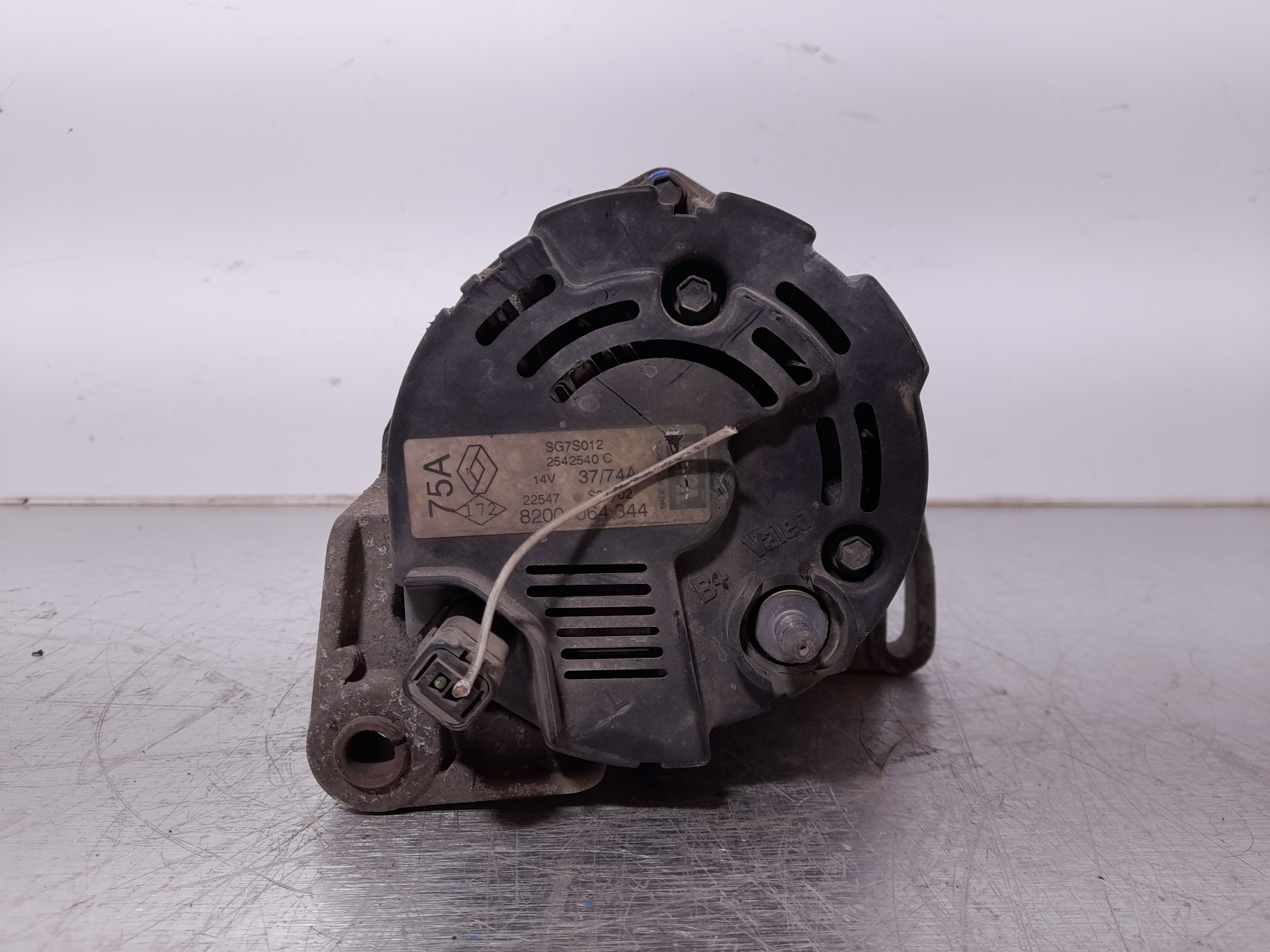 RENAULT Clio 3 generation (2005-2012) Alternator 8200064344 25208812