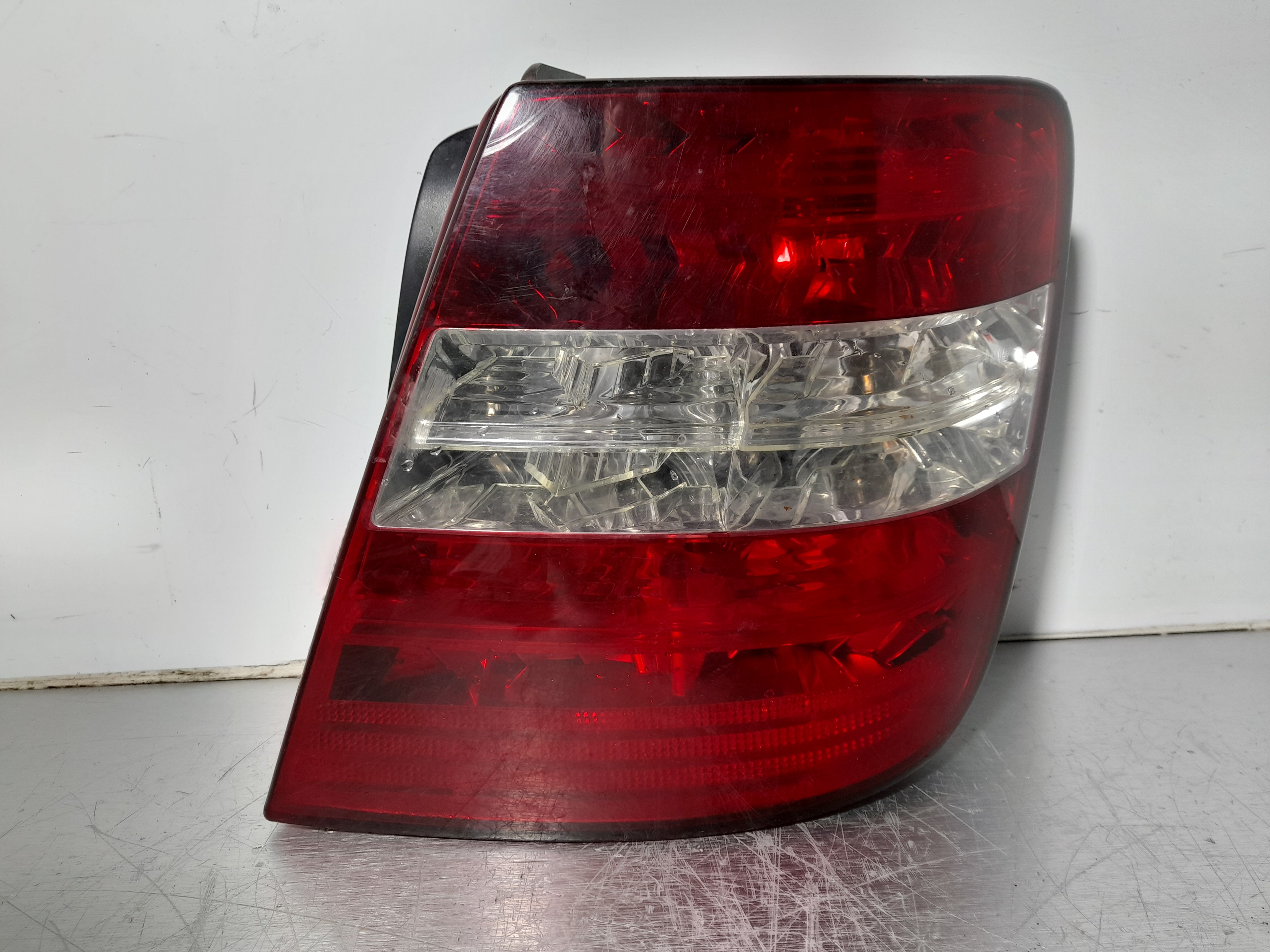 FIAT Stilo 1 generation (2001-2010) Rear Right Taillight Lamp 46758985 25025747