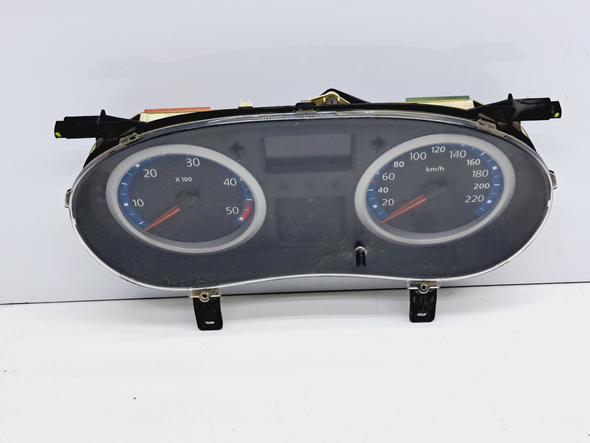 RENAULT Clio 3 generation (2005-2012) Speedometer P8200451344 23332325