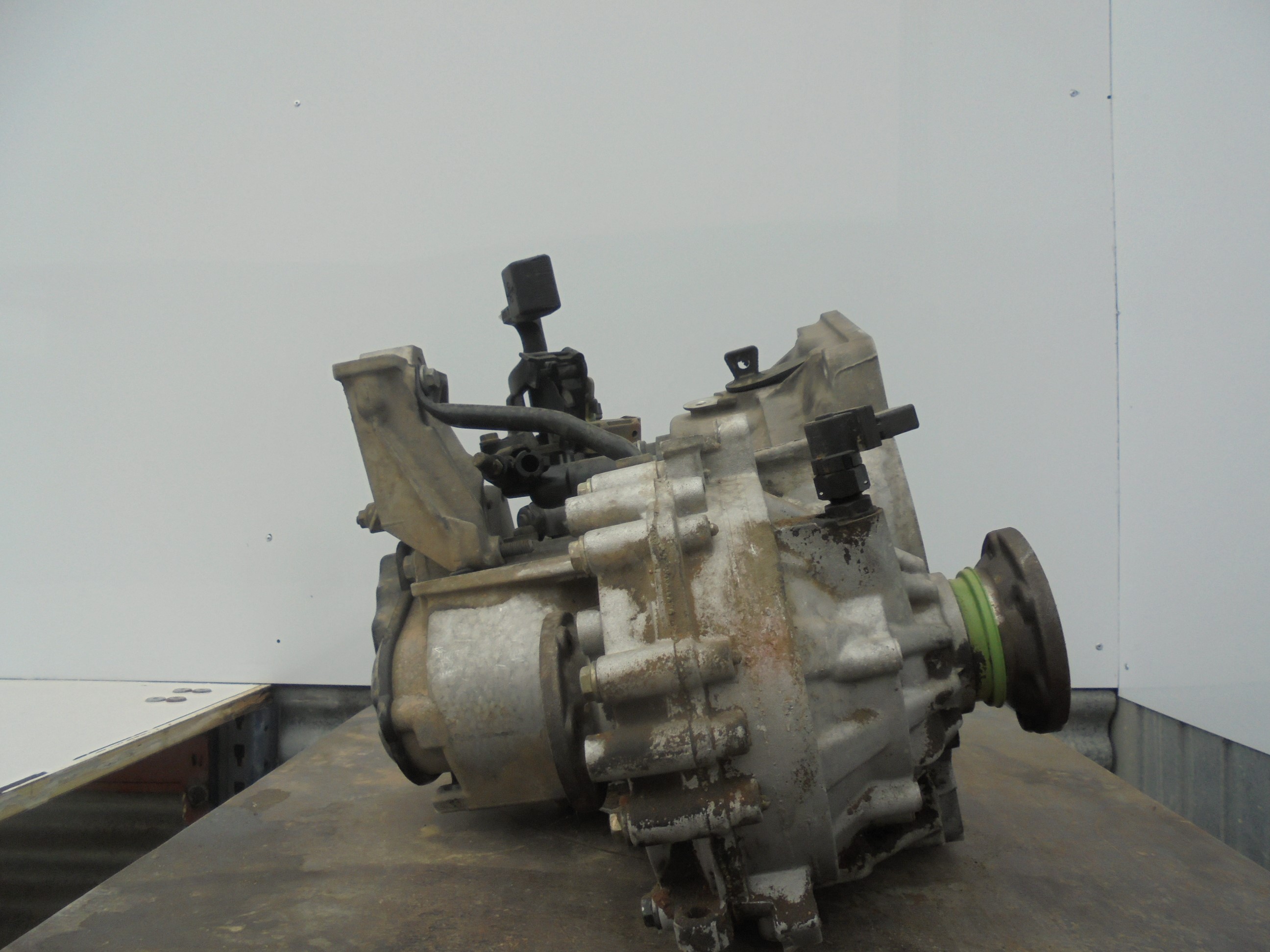 SEAT Toledo 2 generation (1999-2006) Gearbox DEA 22260234