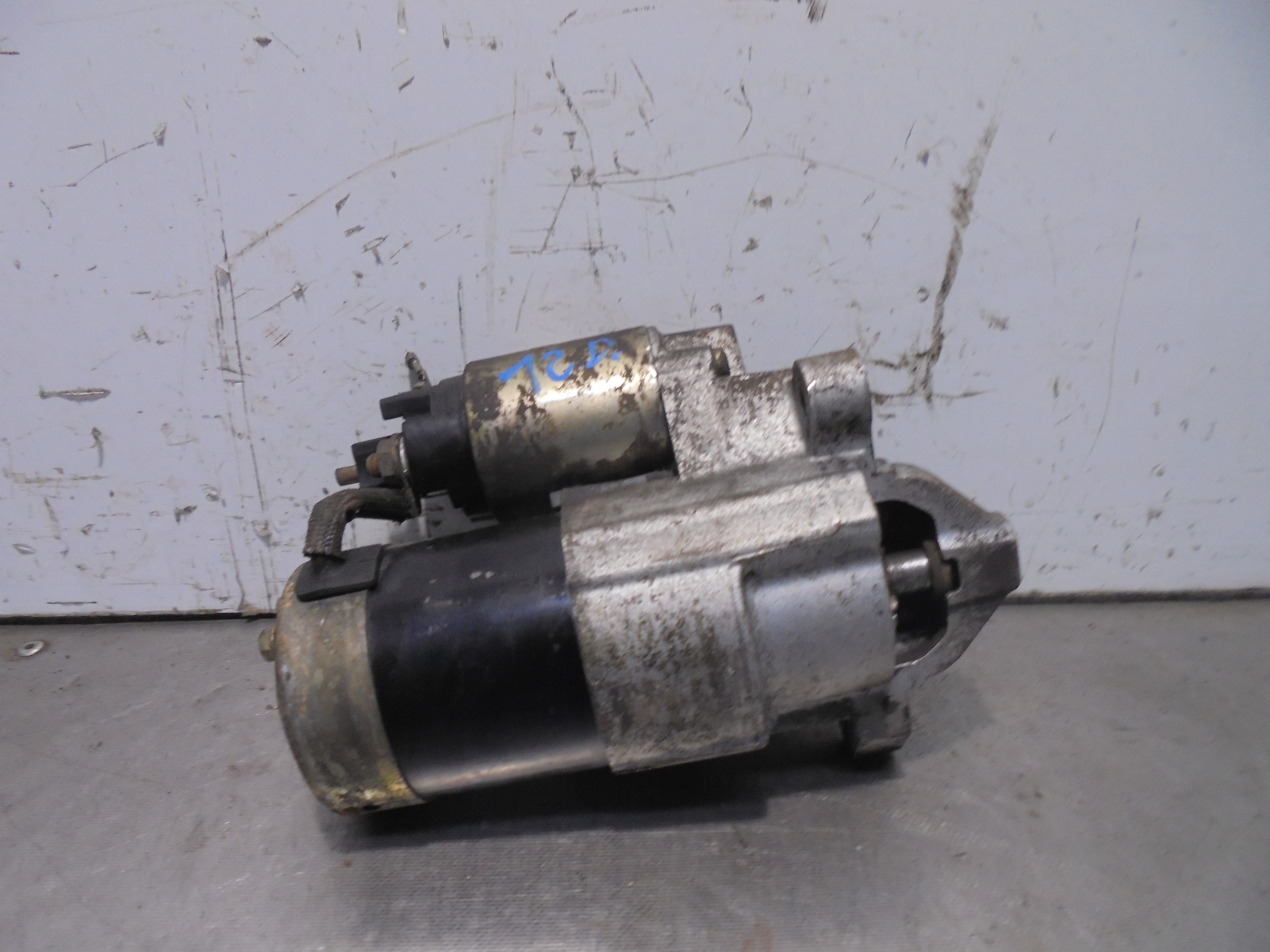 RENAULT Megane 2 generation (2002-2012) Starter Motor 8200021396 25213807