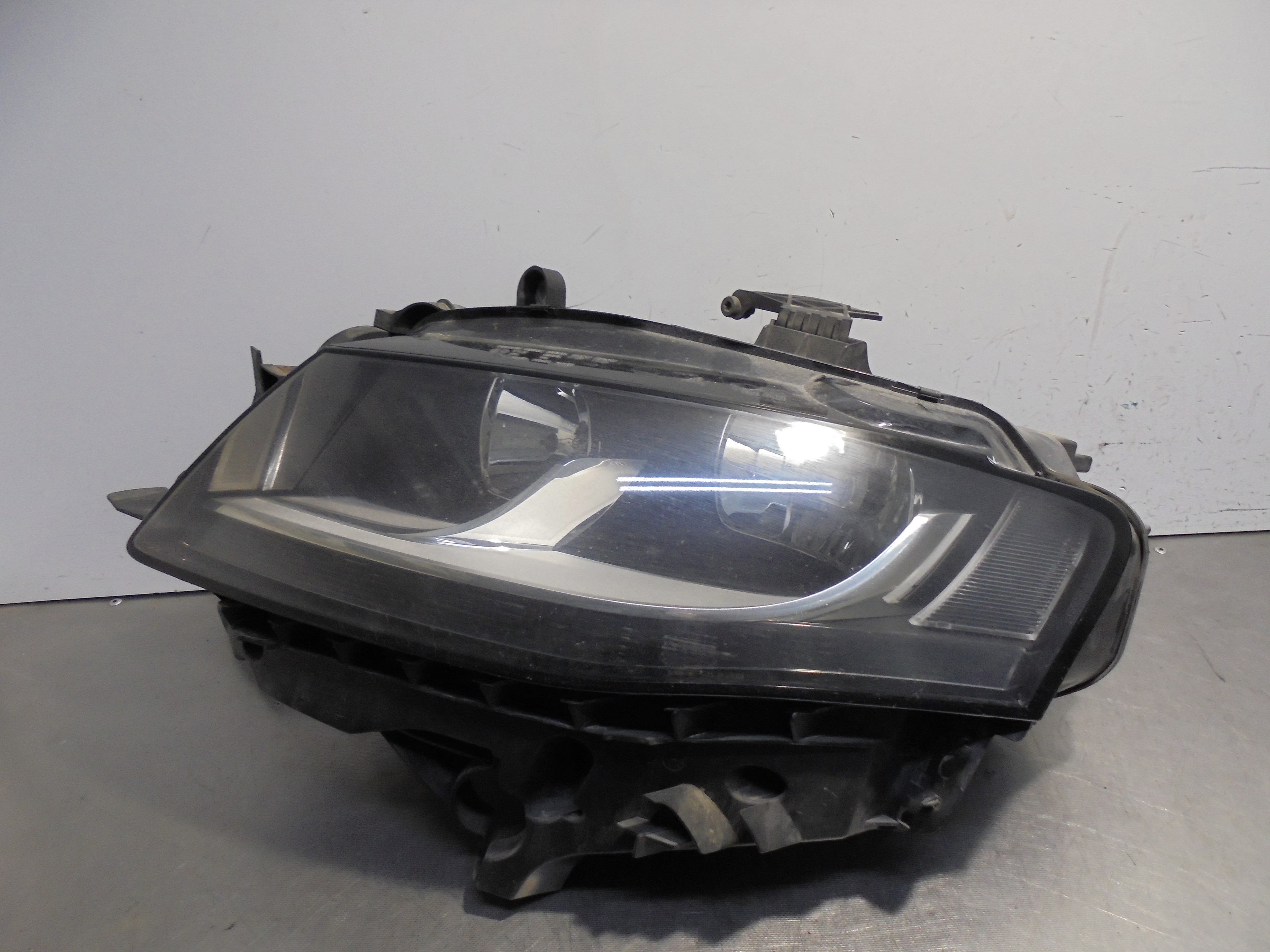 AUDI A5 Sportback H (2004-2014) Front Left Headlight 25074415
