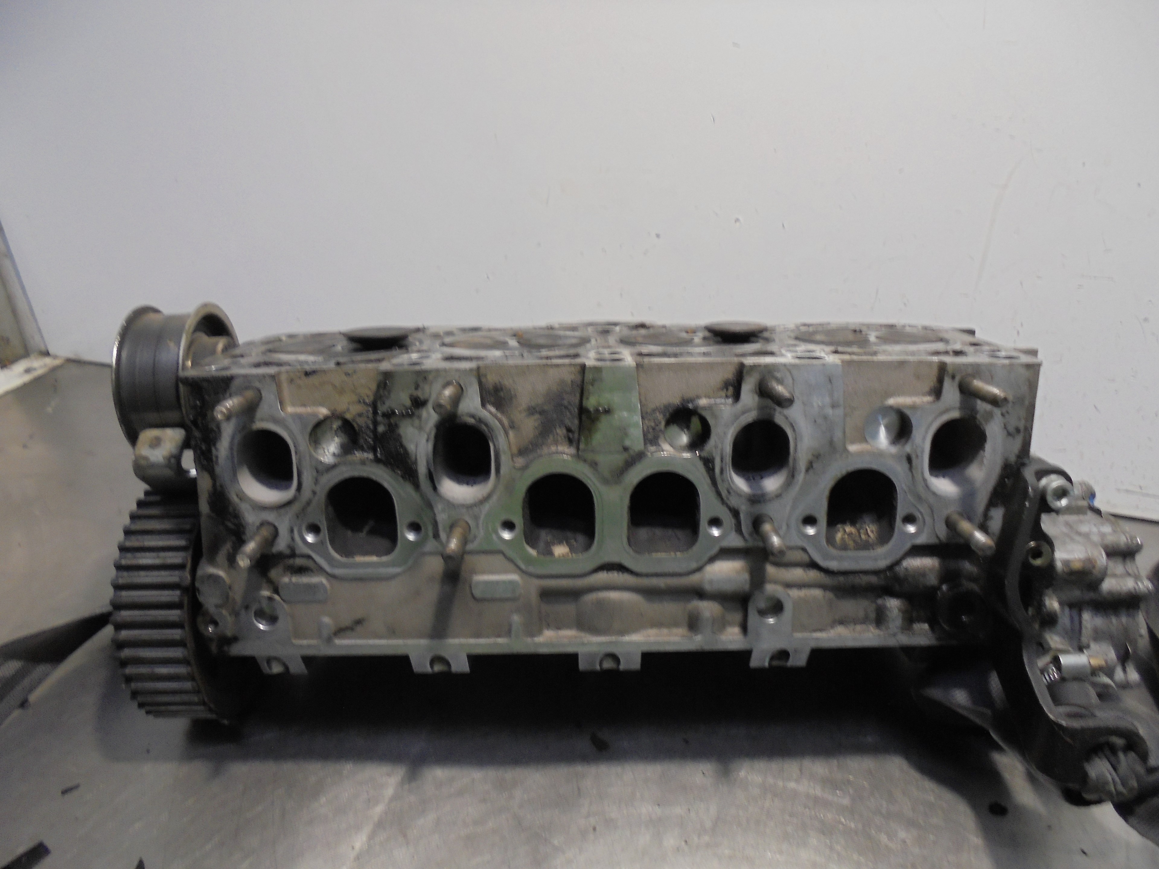 SEAT Toledo 2 generation (1999-2006) Engine Cylinder Head 038103373R 23322208