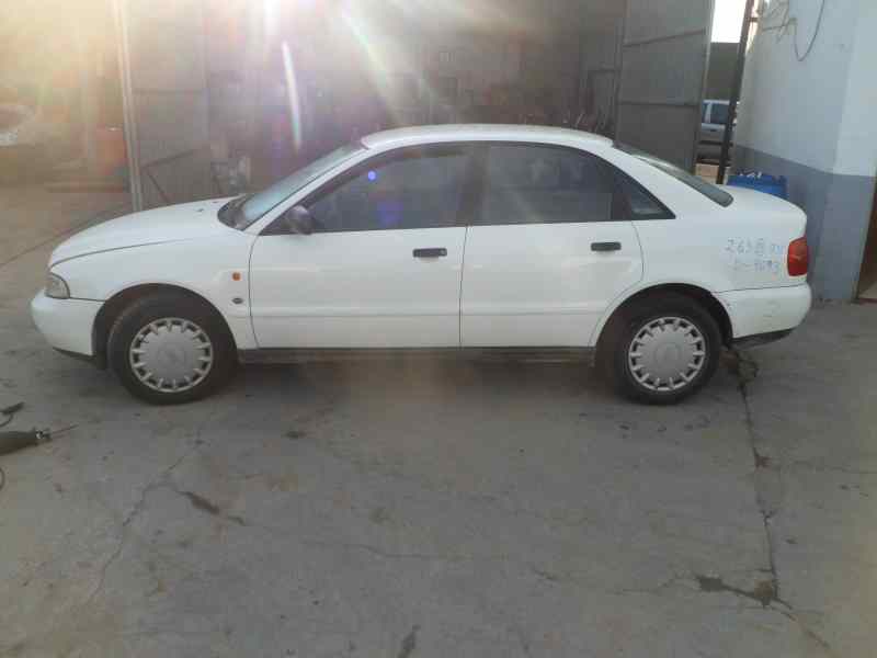 AUDI A4 B5/8D (1994-2001) Передний правый стабилизатор 4D0411317J 25025628