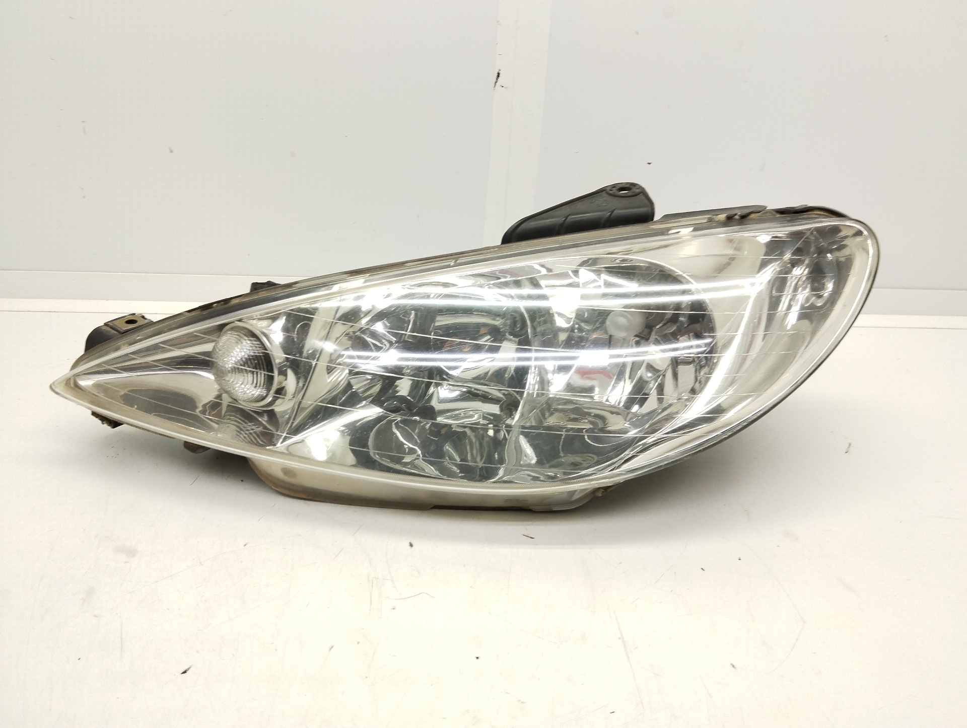 PEUGEOT 206 1 generation (1998-2009) Front Left Headlight 9628666880 23312806