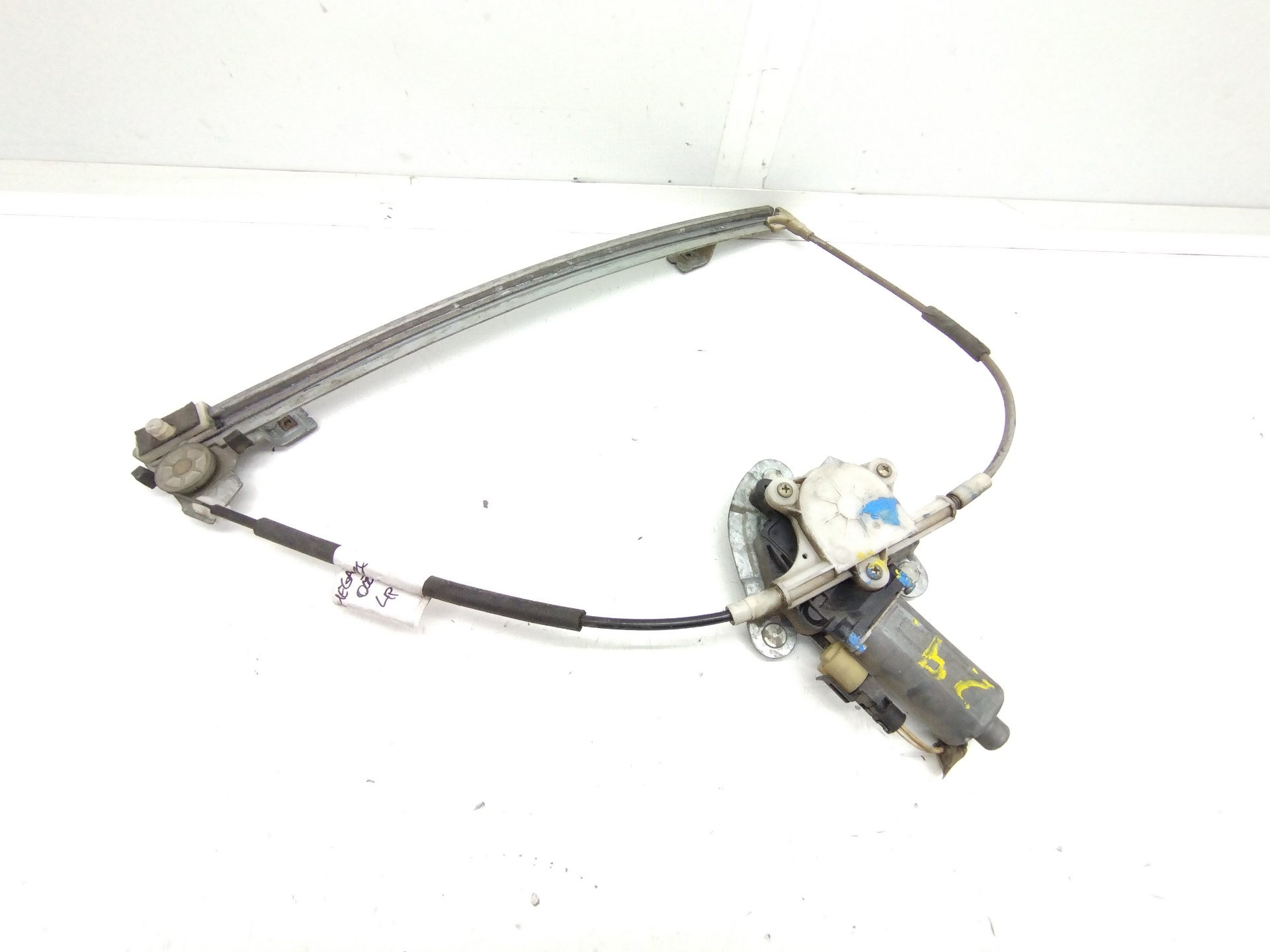 RENAULT A6 C5/4B (1997-2004) Lève-vitre de porte avant gauche 0130821720 25401245