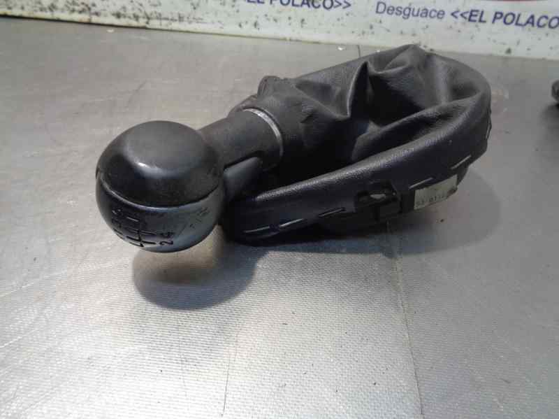 SEAT Leon 2 generation (2005-2012) Gear Shifting Knob 25042445