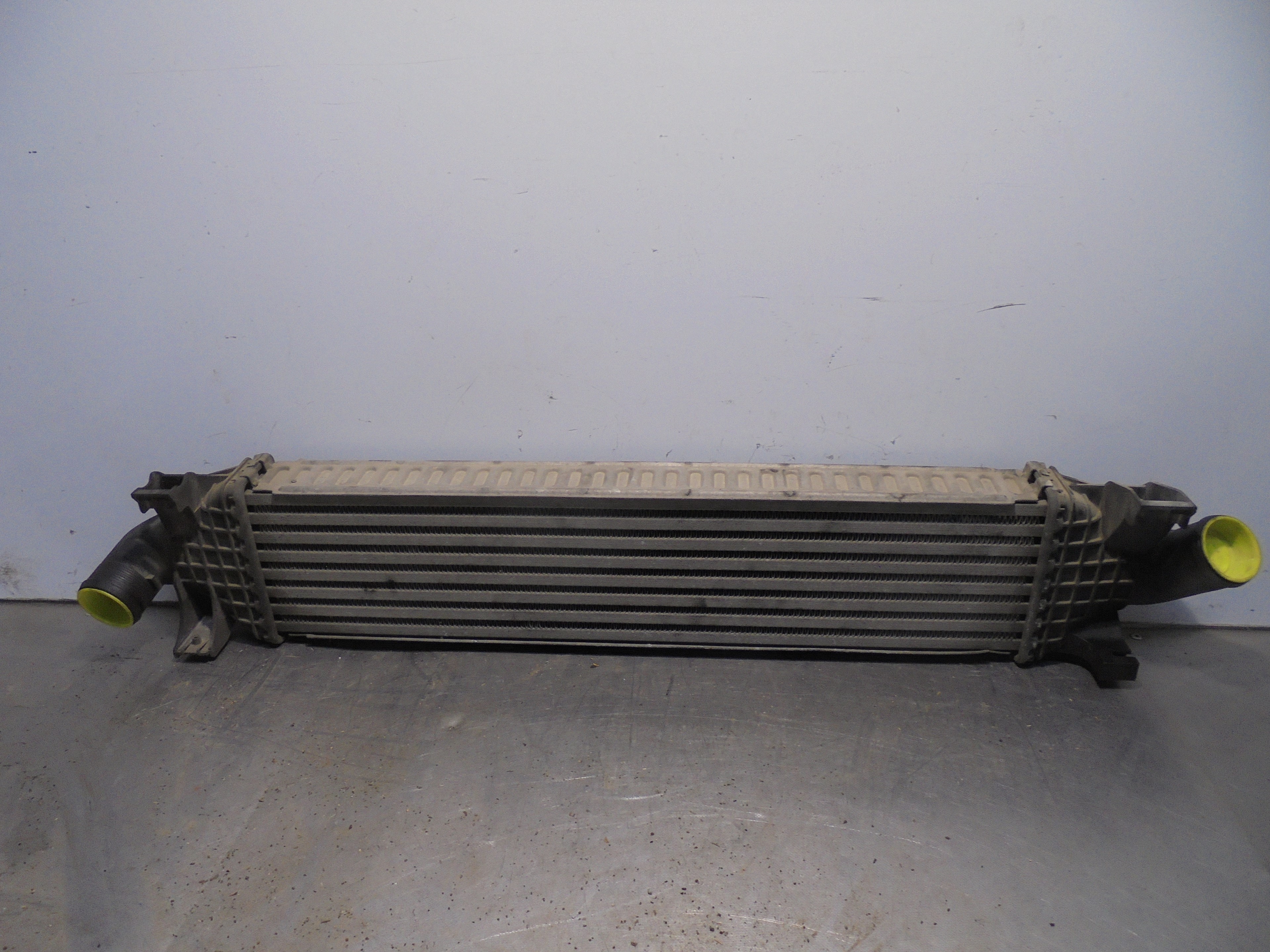 FORD C-Max 1 generation (2003-2010) Starpdzesētāja/interkūlera radiators 3M5H9L440AE 23313547