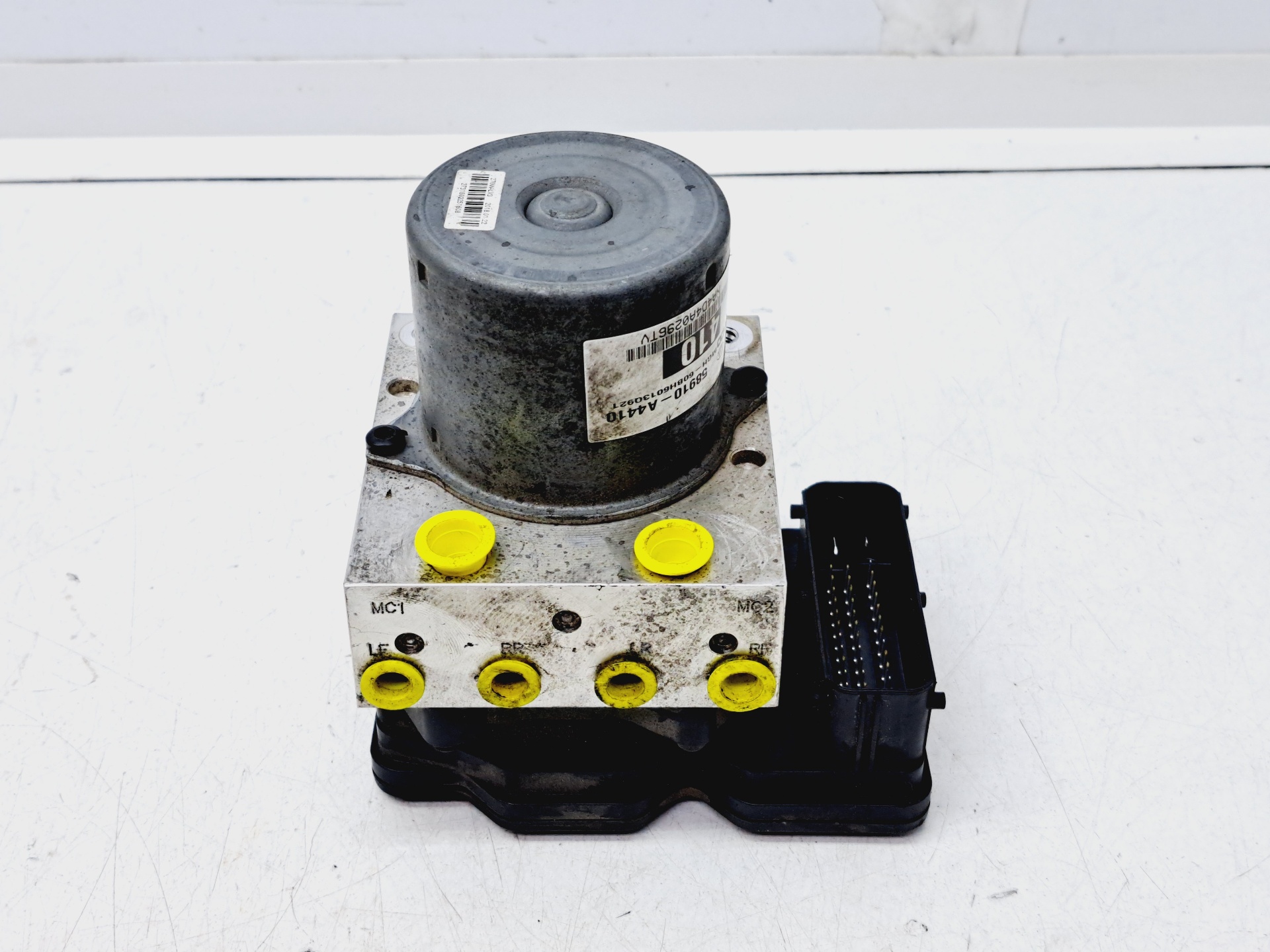 KIA Carens 3 generation (RP) (2013-2019) ABS Pump 58910A4410 25896147