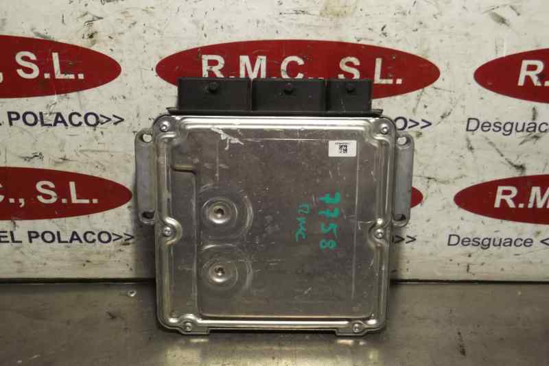 RENAULT Clio 3 generation (2005-2012) Motorkontrolenhed ECU 0281030439 23343366