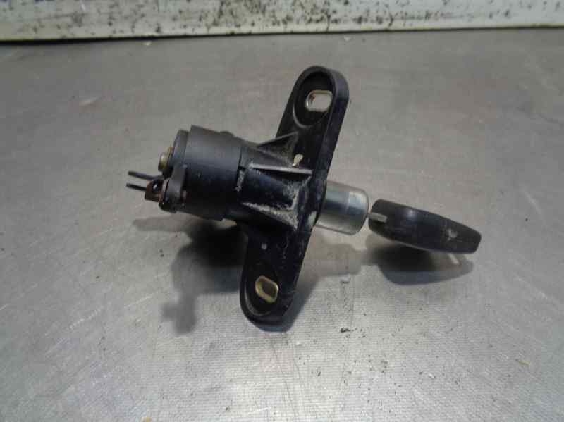 OPEL Astra H (2004-2014) Verrouillage du coffre du hayon 25036331