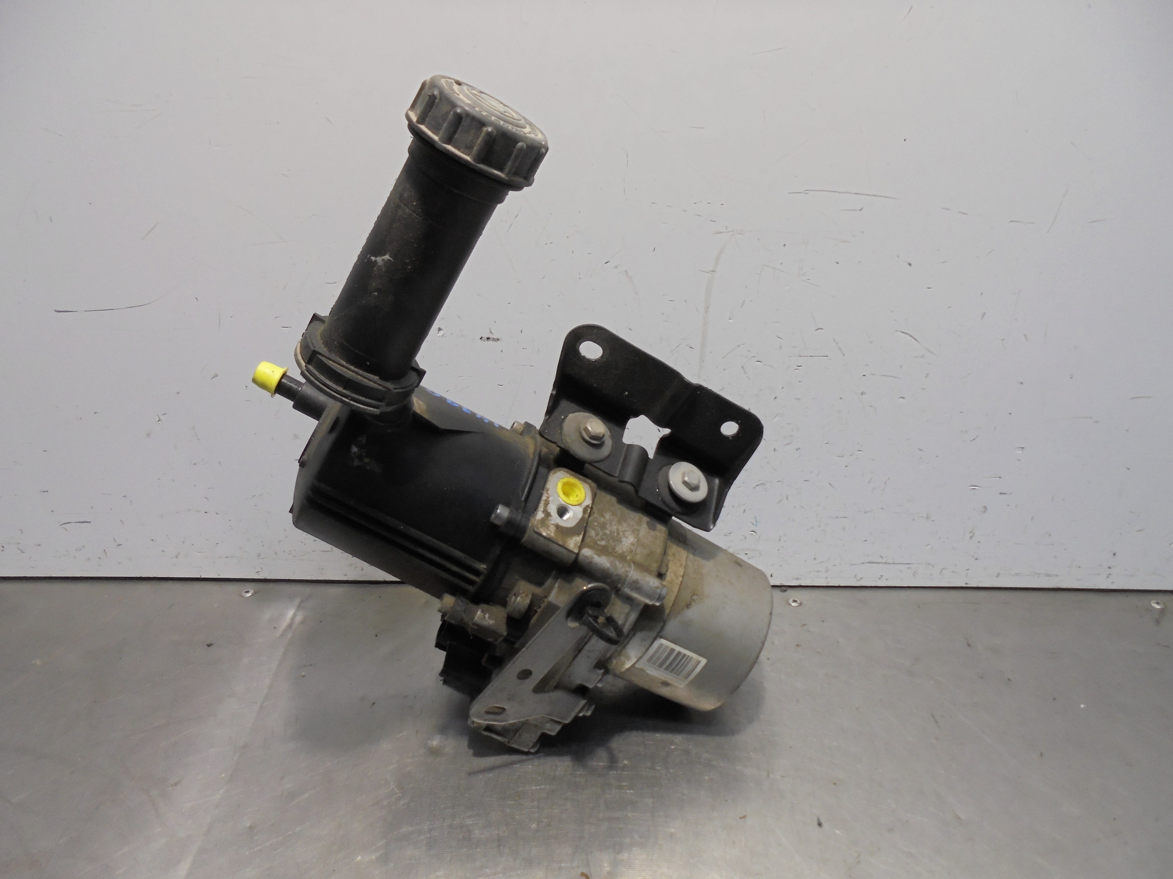 CITROËN C4 1 generation (2004-2011) Power Steering Pump 9803319180 25061969