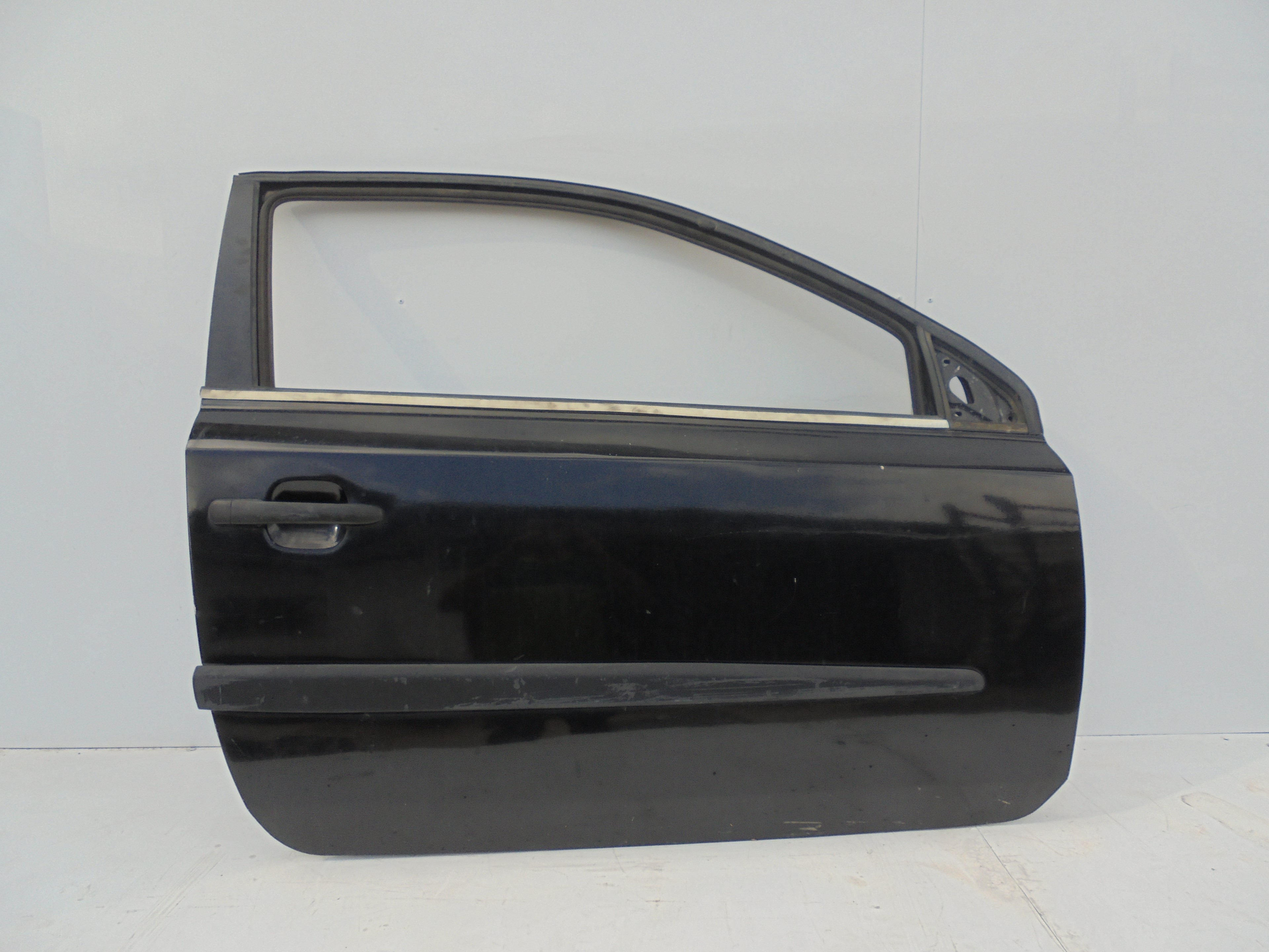 FIAT Stilo 1 generation (2001-2010) Pravé přední dveře 25072260