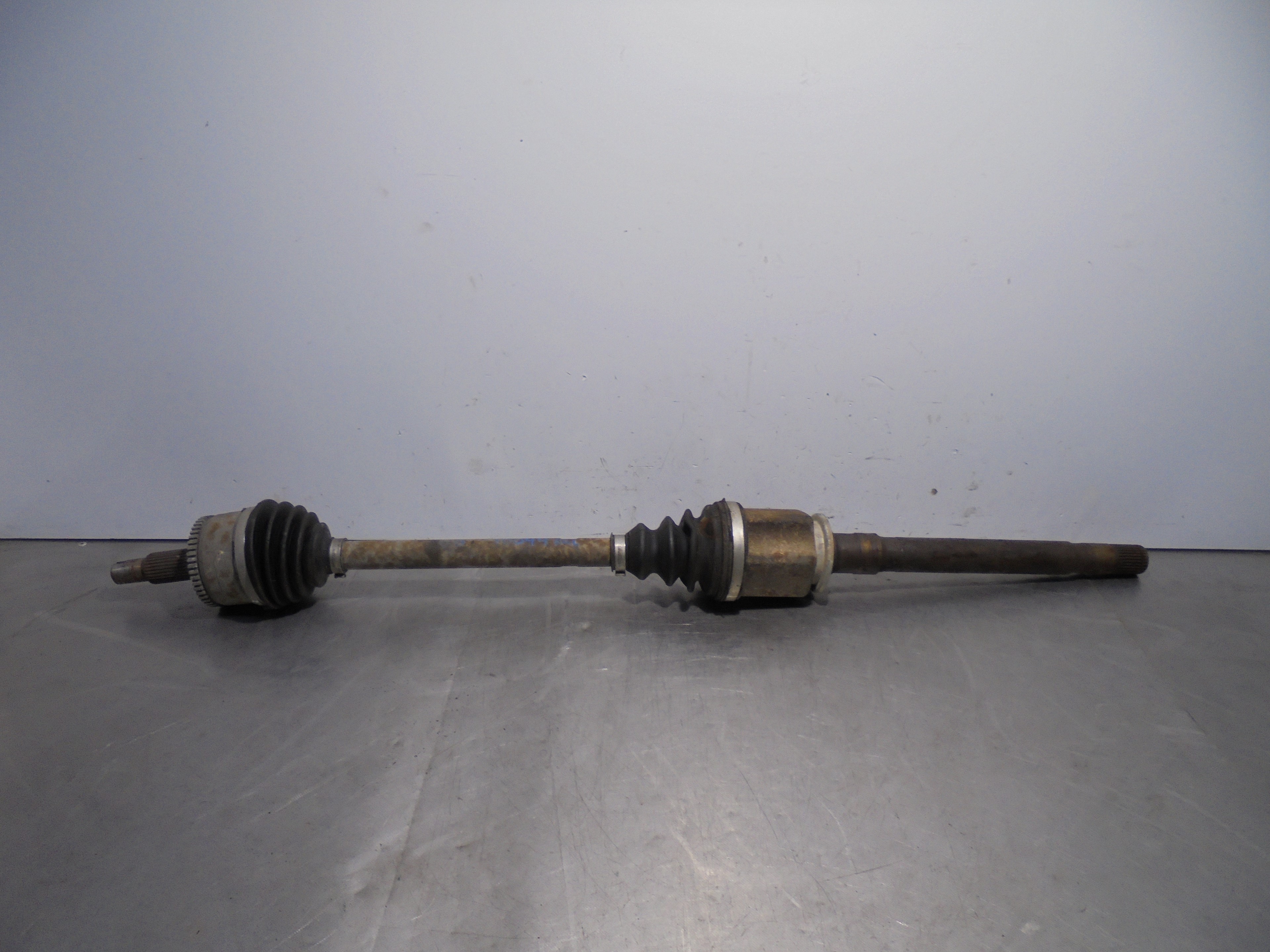LAND ROVER Range Rover Sport 1 generation (2005-2013) Front Right Driveshaft 25041956