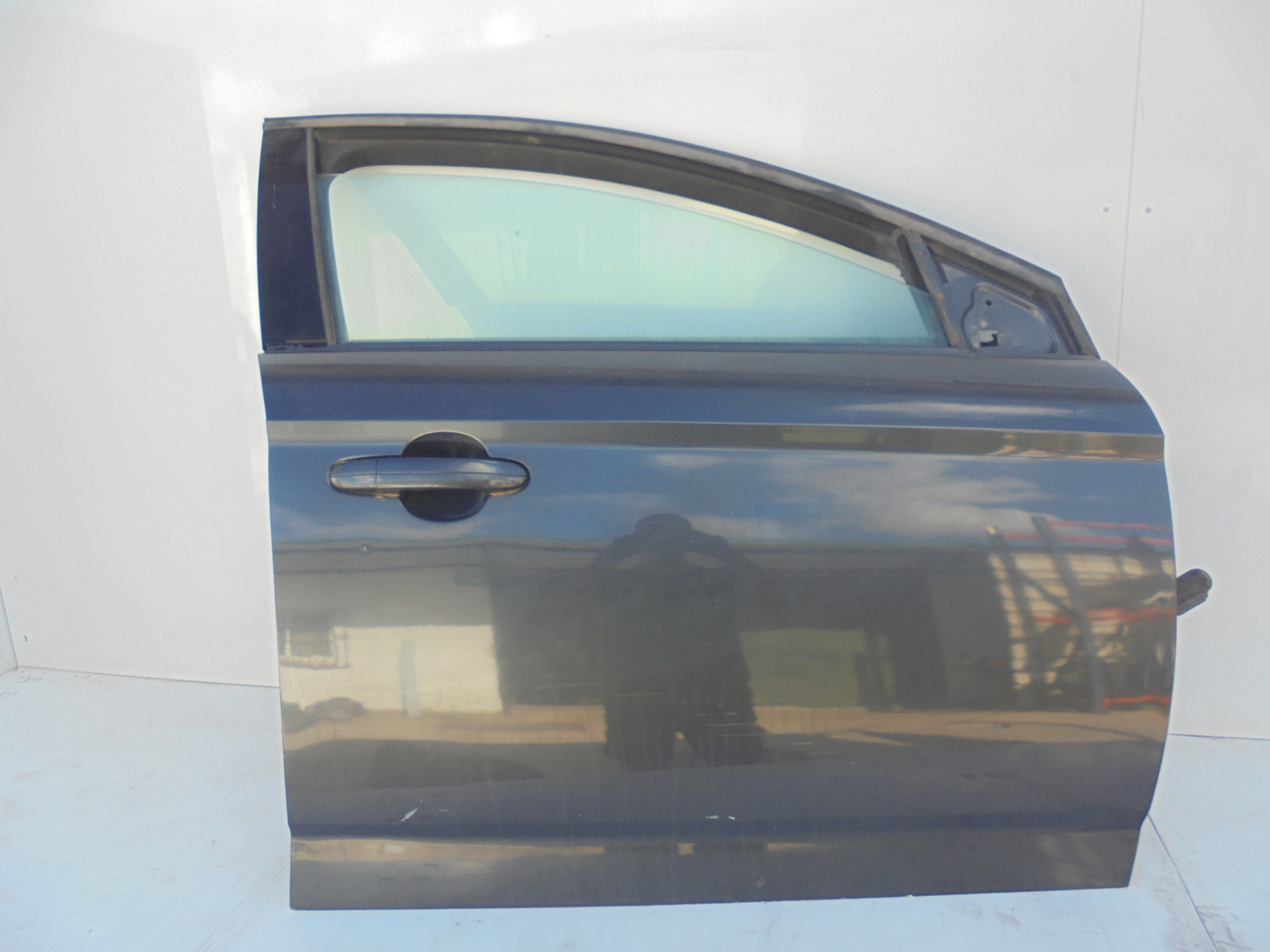 FORD Mondeo 4 generation (2007-2015) Front Right Door 25213708