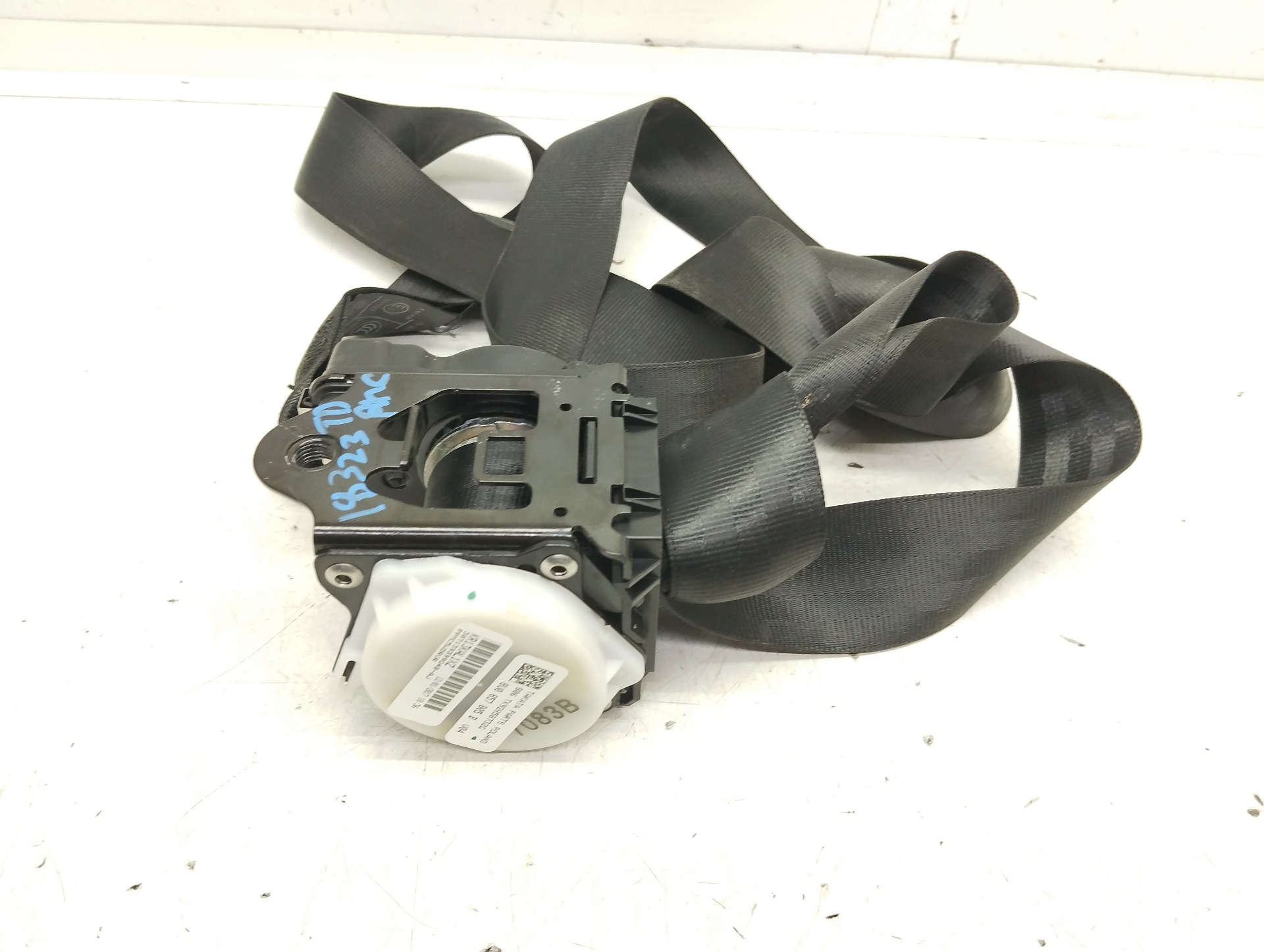 AUDI Q3 8U (2011-2020) Rear Right Seatbelt 8U0857805B 25896346