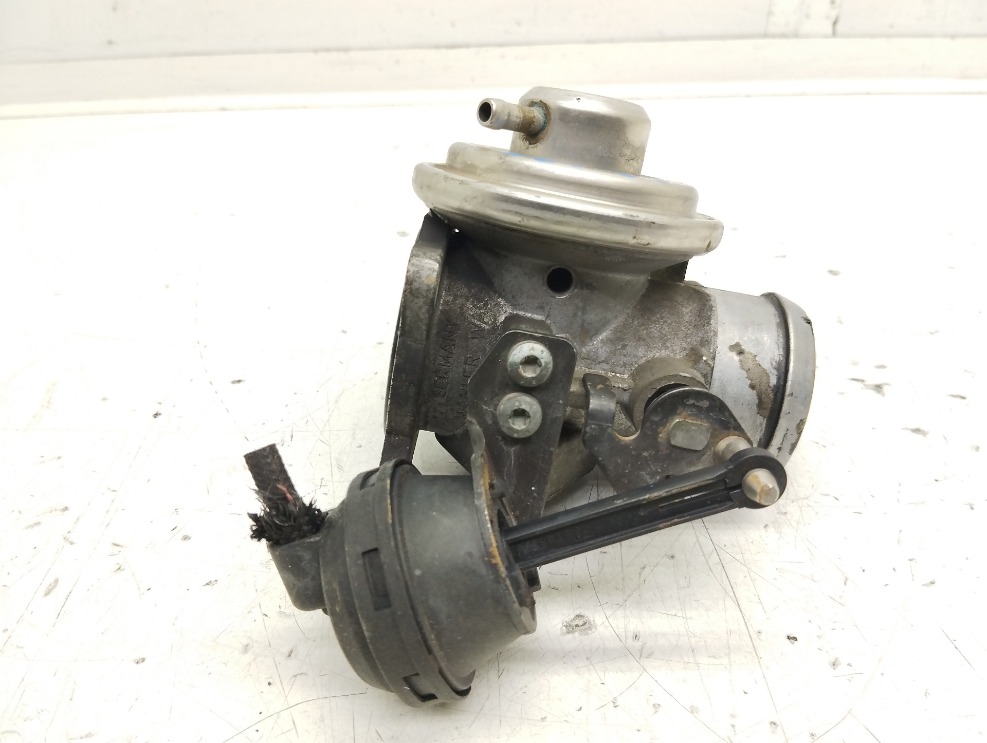 NISSAN Клапан EGR 038131501E 25965800